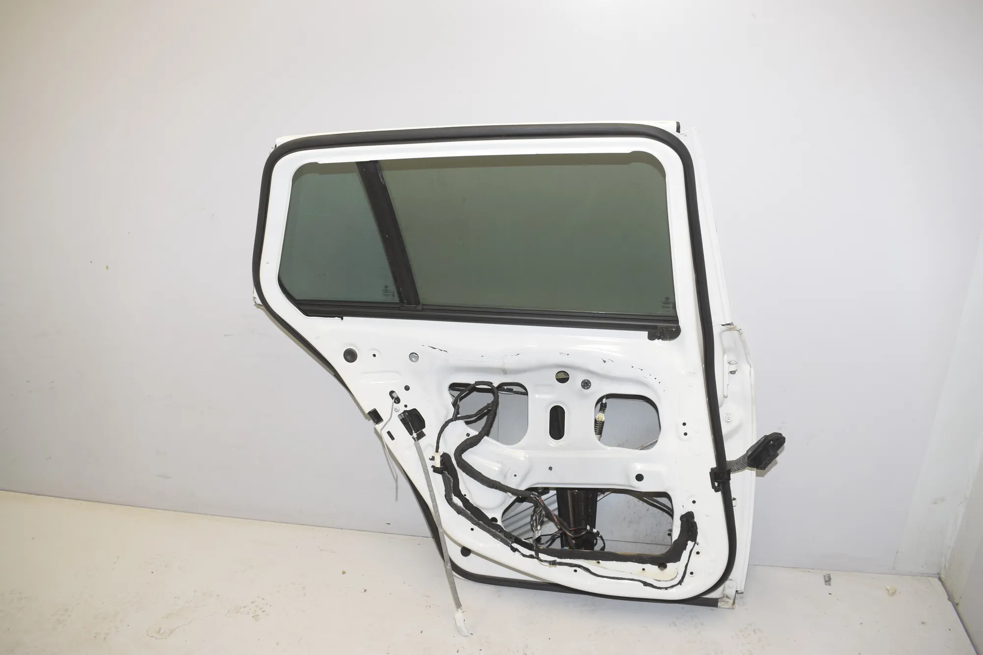 Rear Left Door – OEM 000 · BMW 5 Touring (F11) M 550 d xDrive 2016 – 4