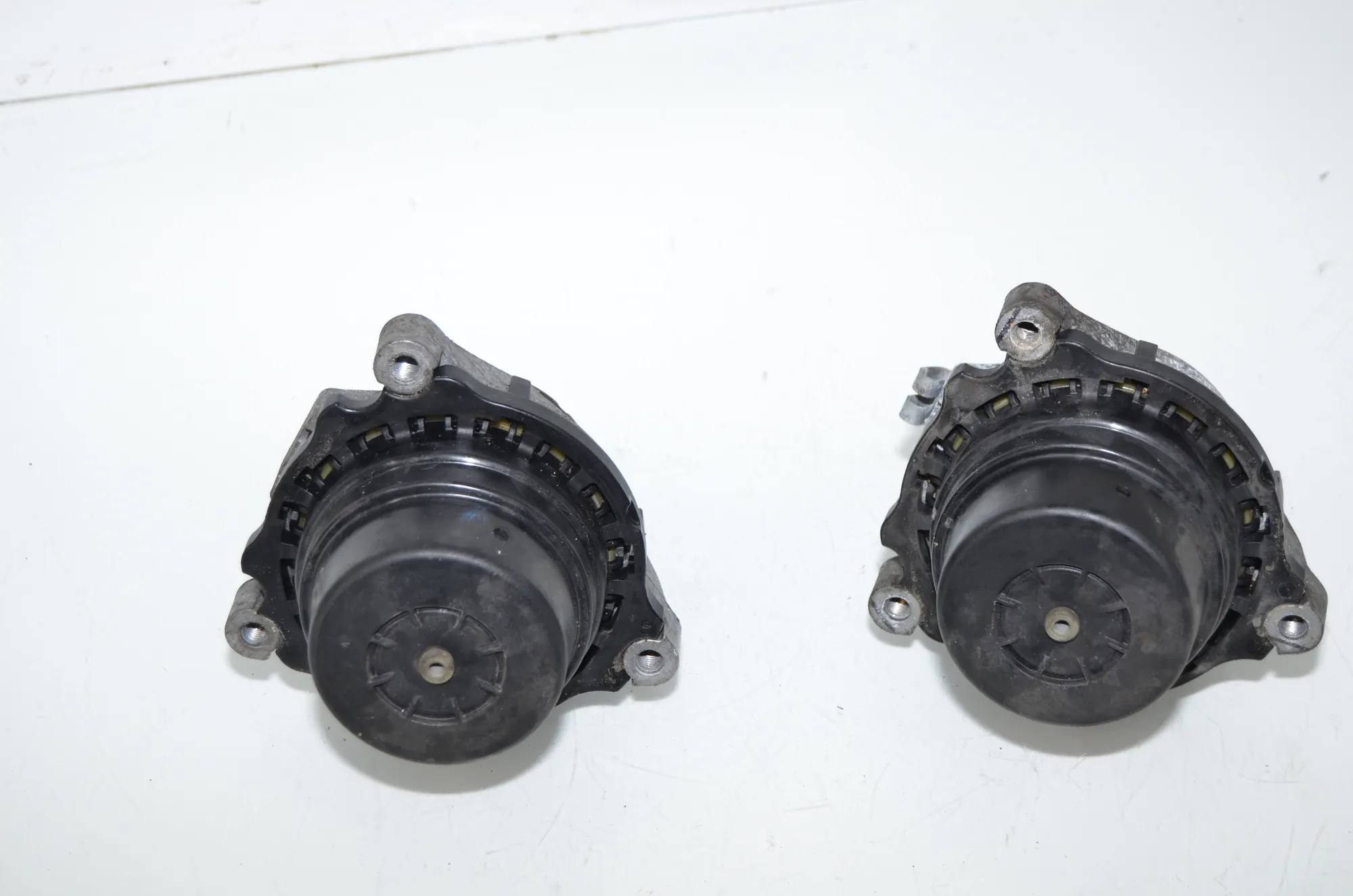 Right Side Engine Mount – OEM 6850220 · BMW 3 (F30, F80) 330 d 2016 – 3