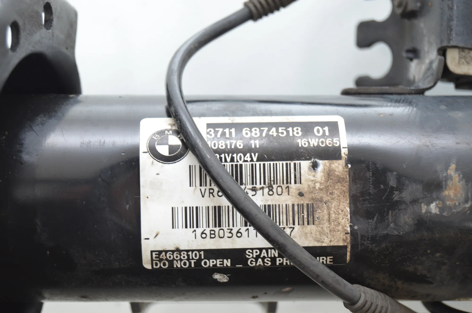 Front Right Shock Absorber – OEM 6874518 · BMW 3 (F30, F80) 330 d 2016 – 4