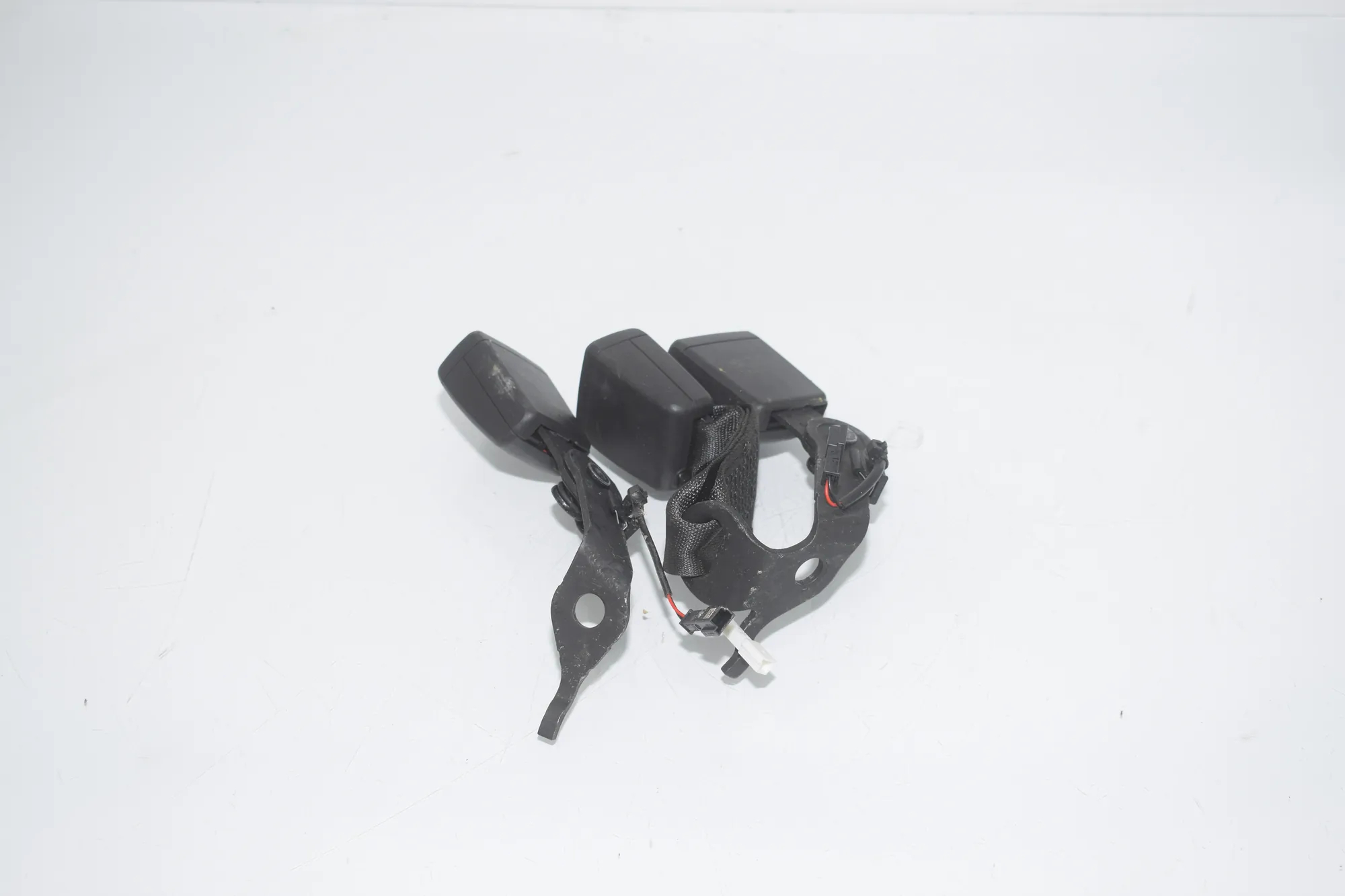 Rear Left Seat Buckle – OEM 7442031 · BMW 3 Touring (G21) (2019 - -) 320 d 2019
