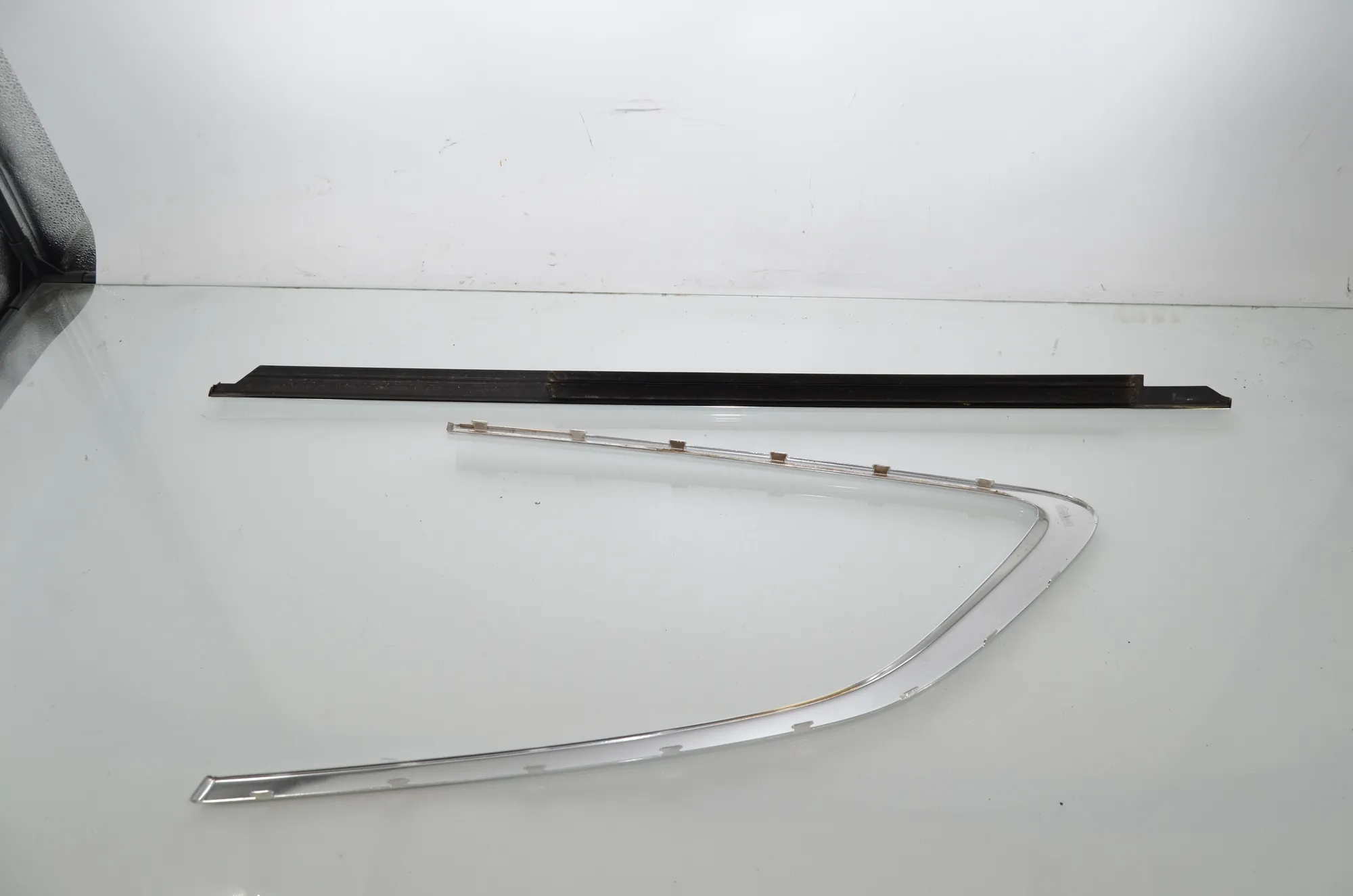 Exterior Trim Kit – OEM 7433988 · BMW 3 Touring (G21) (2019 - -) 320 d 2019 – 4