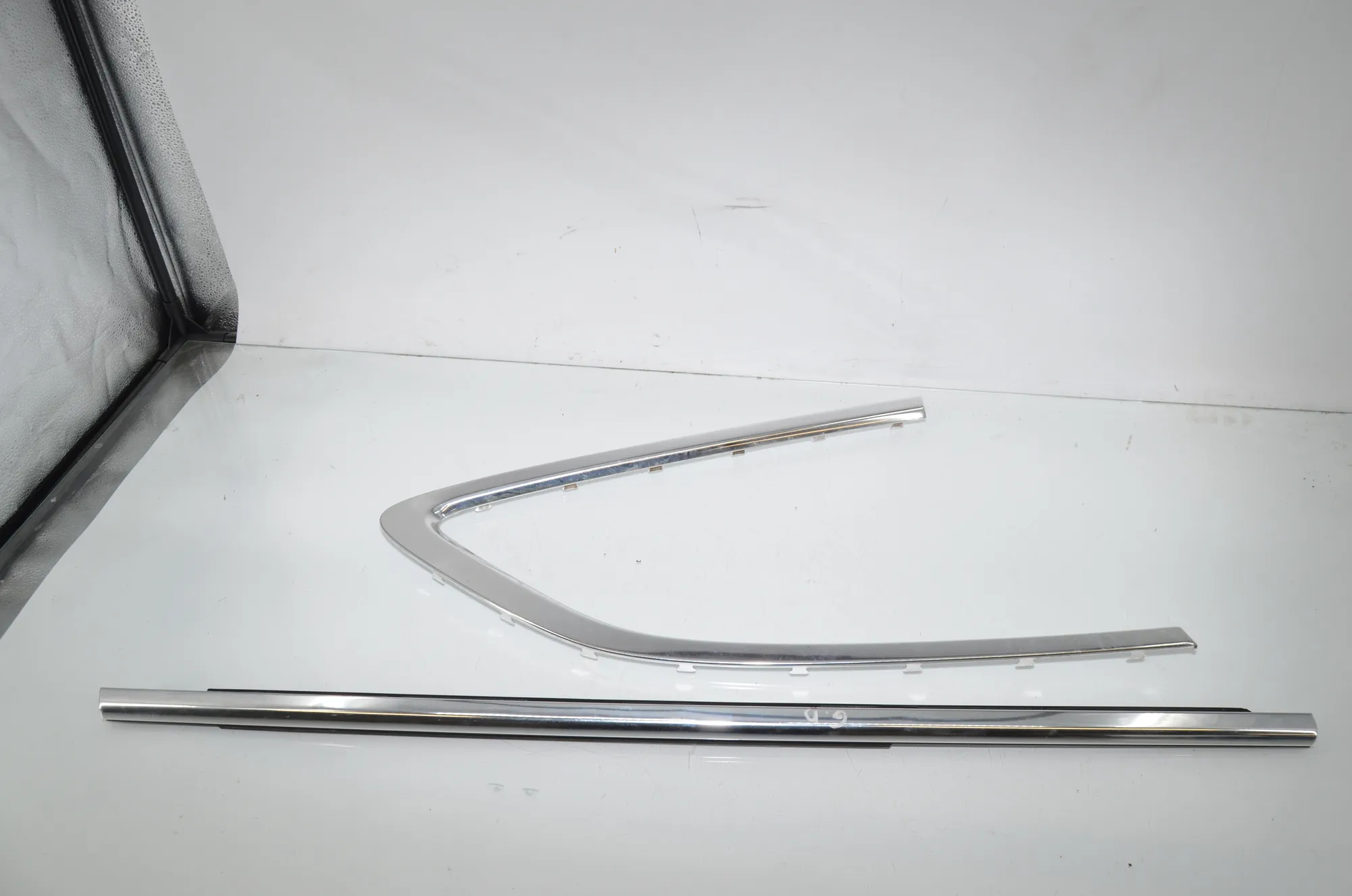Exterior Trim Kit – OEM 7433988 · BMW 3 Touring (G21) (2019 - -) 320 d 2019 – 2