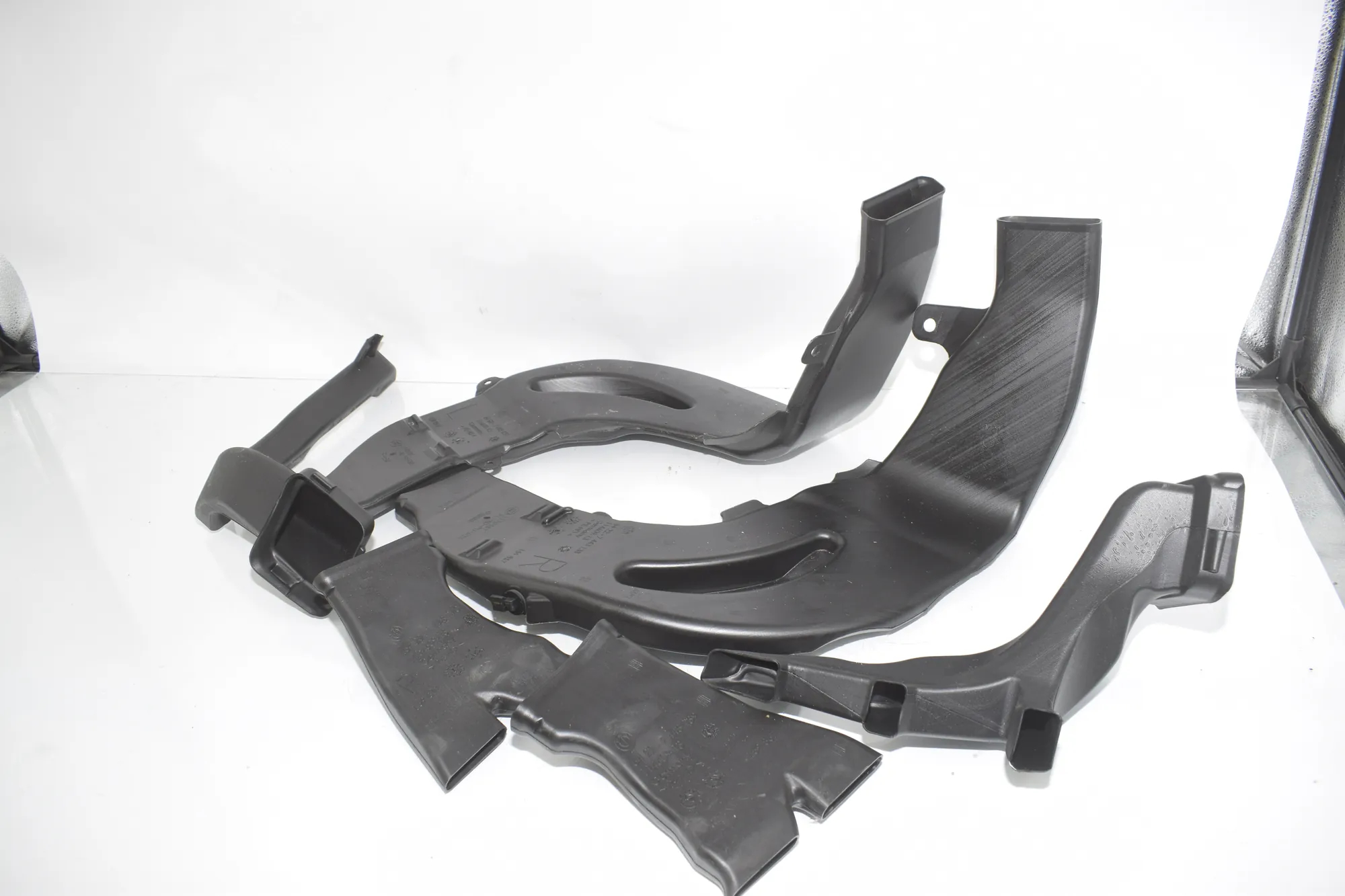 Interior Air Duct Channel – OEM 7443139 · BMW 3 Touring (G21) (2019 - -) 320 d 2019 – 2