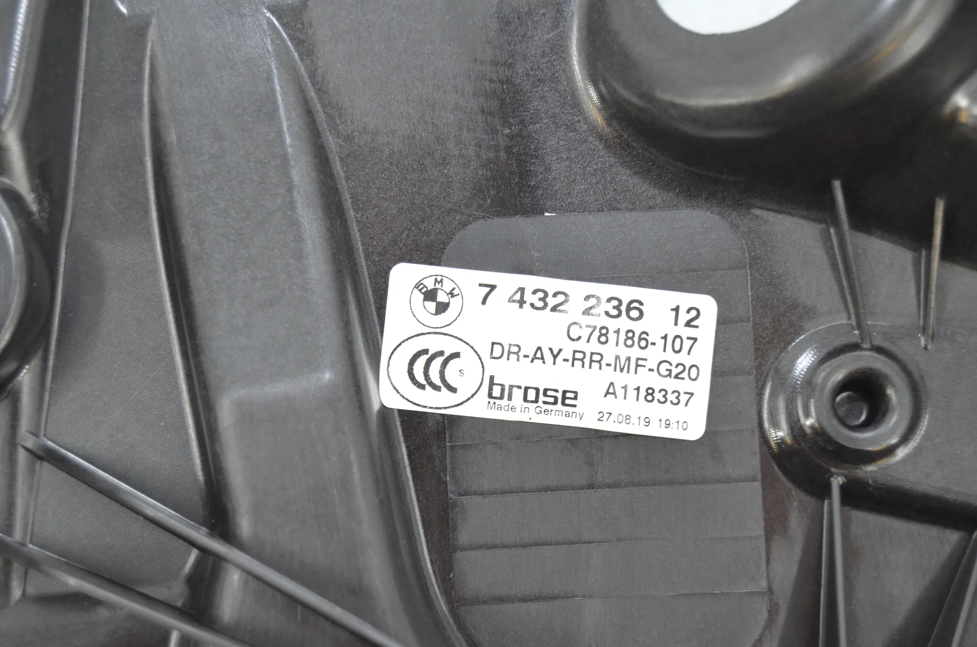 Rear Right Door Window Regulator – OEM 7432236 · BMW 3 Touring (G21) (2019 - -) 320 d 2019 – 4