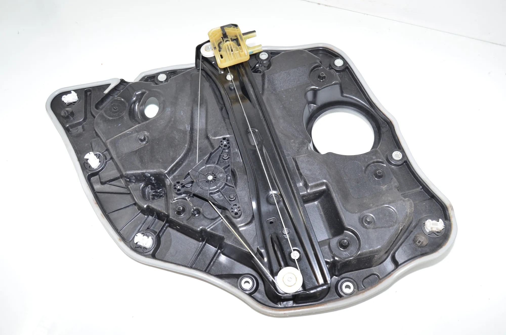 Rear Right Door Window Regulator – OEM 7432236 · BMW 3 Touring (G21) (2019 - -) 320 d 2019 – 3