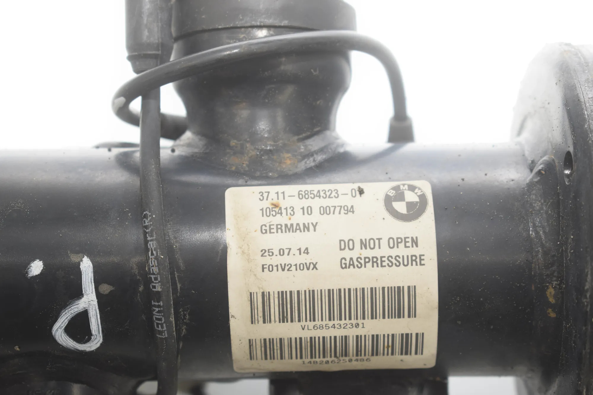 Front Left Shock Absorber – OEM 6854323 · BMW 5 Gran Turismo (F07) 535 d xDrive 2014 – 4