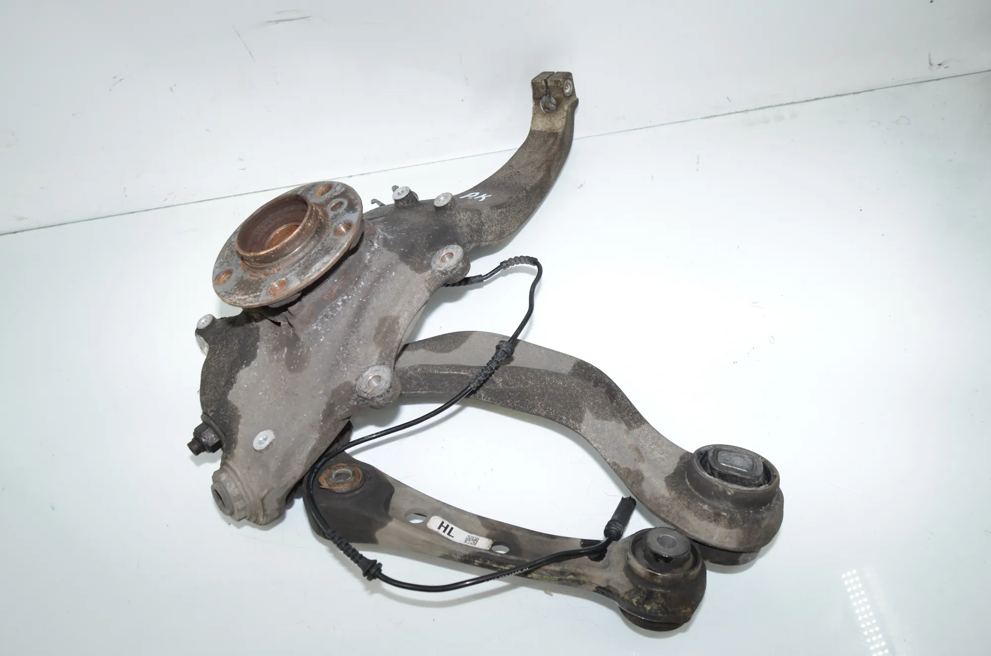 Front Left Wheel Hub – OEM 6777749 · BMW 5 Gran Turismo (F07) 535 d xDrive 2014 – 2