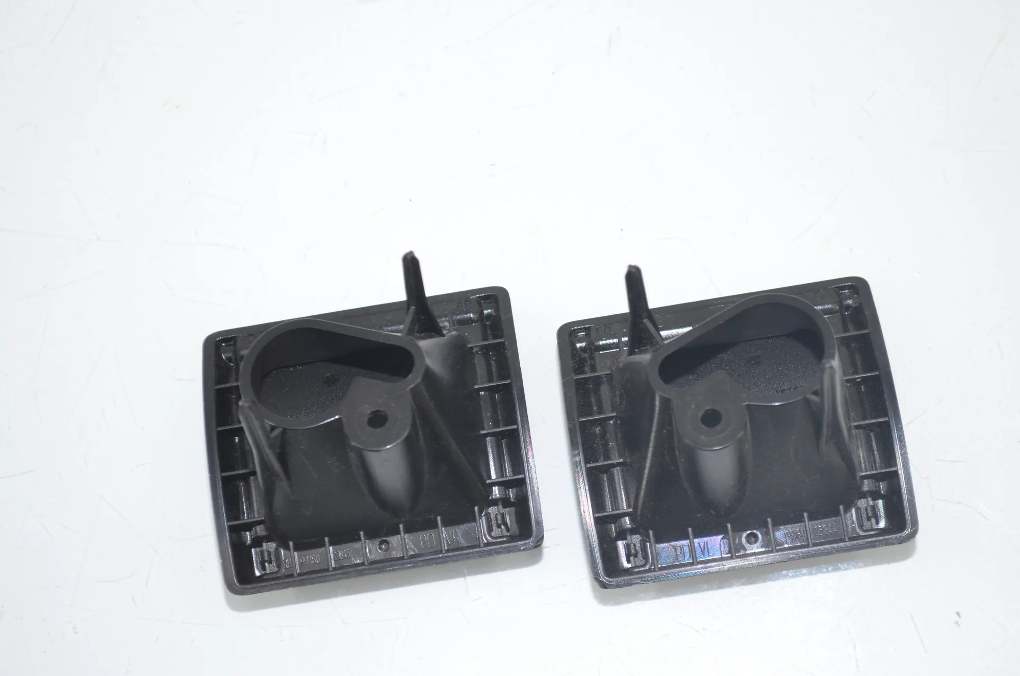 Other Interior Parts – OEM 7473738 · BMW 3 Touring (G21) BMW 3 Touring (G21) 318 d 2020 – 3
