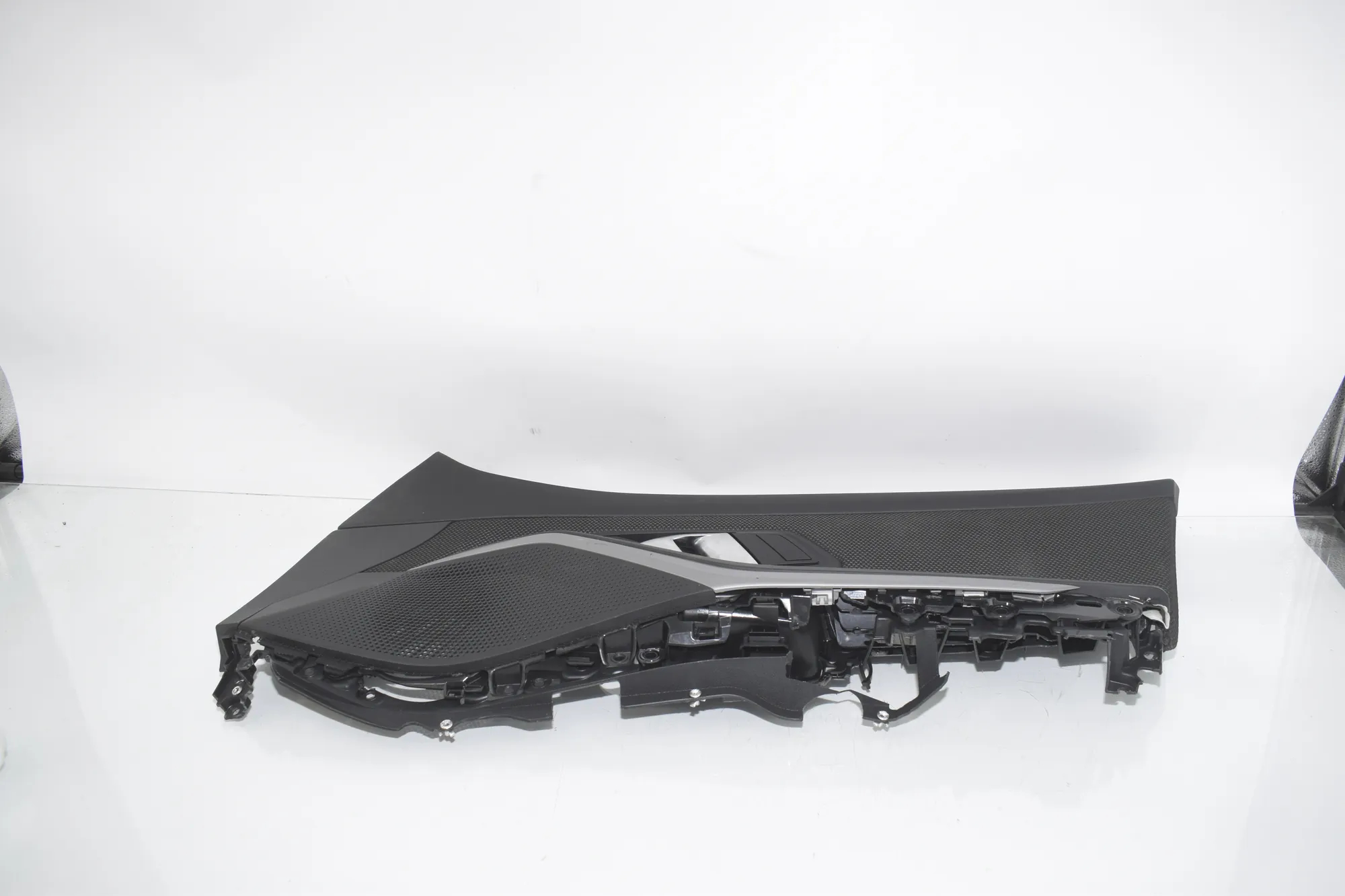 Front Right Door Panel – OEM 19803251 · BMW 3 (G20, G28) BMW 3 (G20, G28) 3 (G20) 316 d 2020 – 2