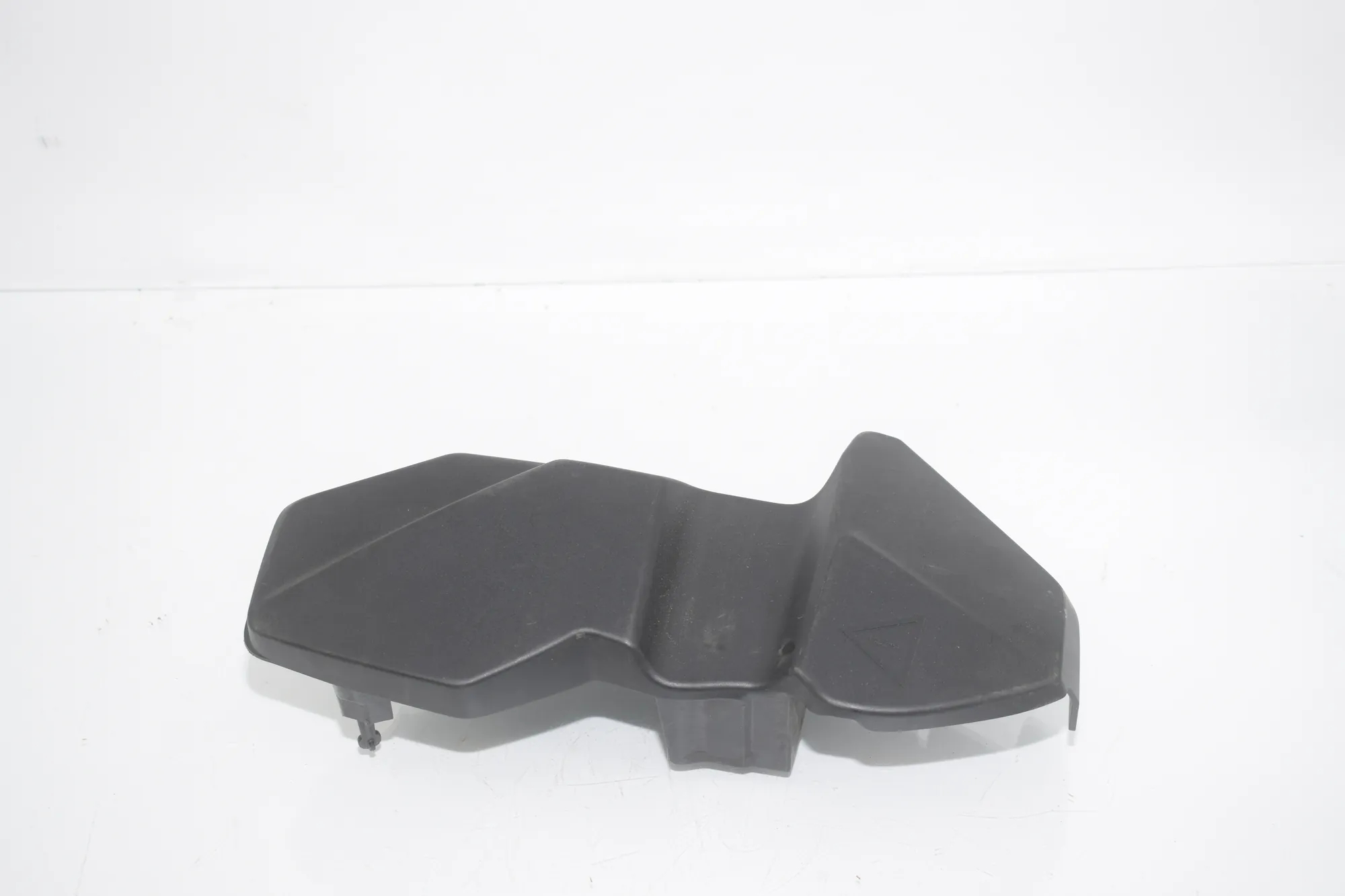 Fuse Box Cover – OEM 8599279 · BMW 3 Touring (G21) BMW 3 Touring (G21) 318 d 2019