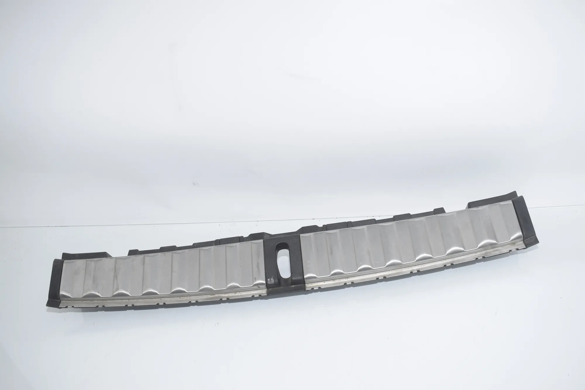 Trunk Boot Lock Trim – OEM 7450692 · BMW 3 (G20, G28) BMW 3 (G20, G28) 3 (G20) 318 i 2020 – 3