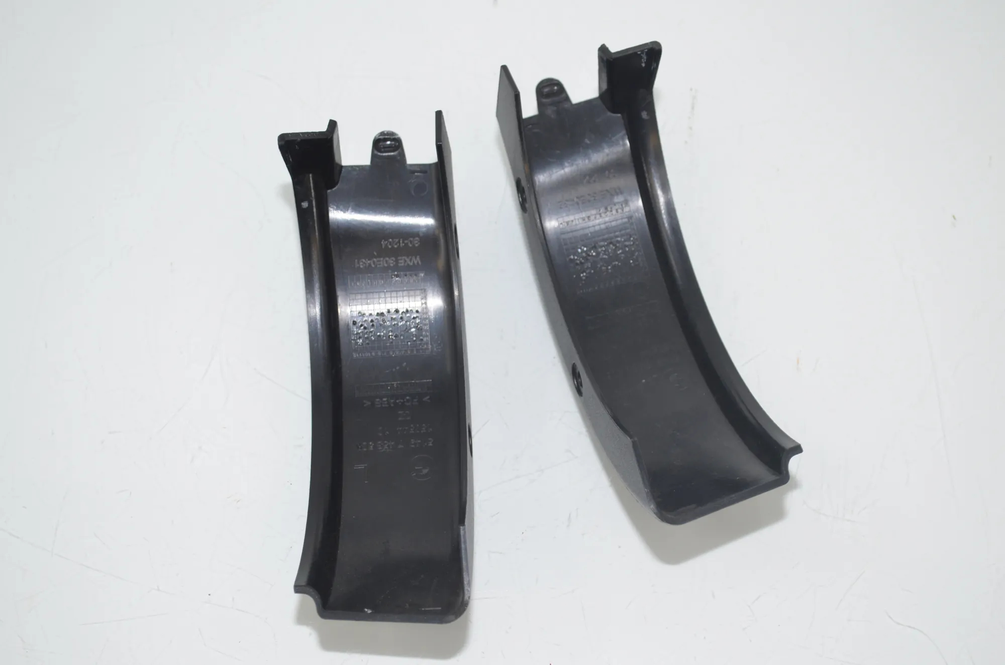 Hinge Trim – OEM 7453506 · BMW 3 Touring (G21) BMW 3 Touring (G21) 320 d 2020 – 5