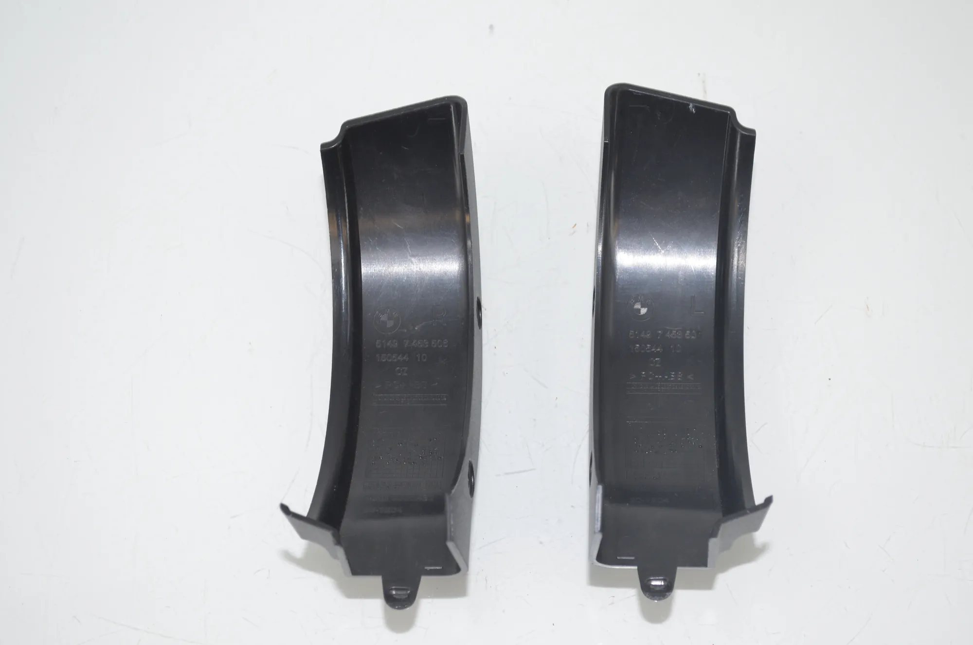 Hinge Trim – OEM 7453506 · BMW 3 Touring (G21) BMW 3 Touring (G21) 320 d 2020 – 4