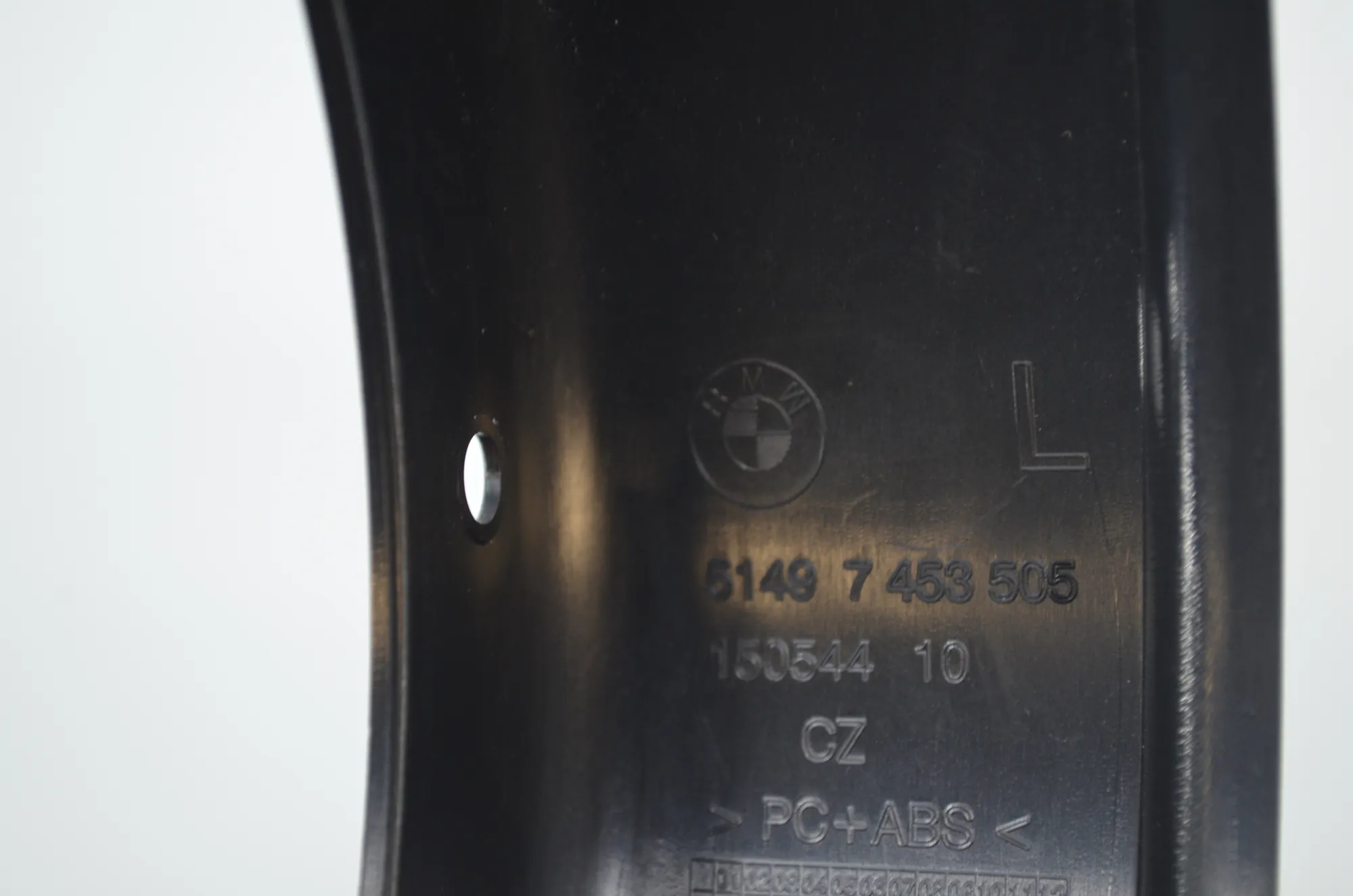 Hinge Trim – OEM 7453506 · BMW 3 Touring (G21) BMW 3 Touring (G21) 320 d 2020 – 7