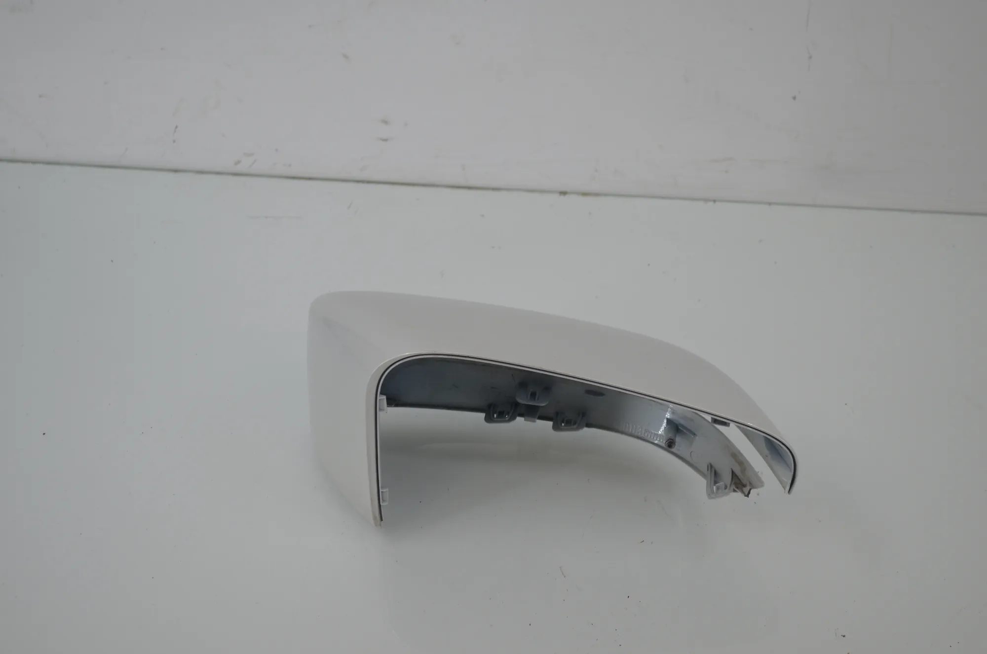 Front Right Mirror Trim – OEM 8491586 · BMW 3 Touring (G21) BMW 3 Touring (G21) 320 d 2020