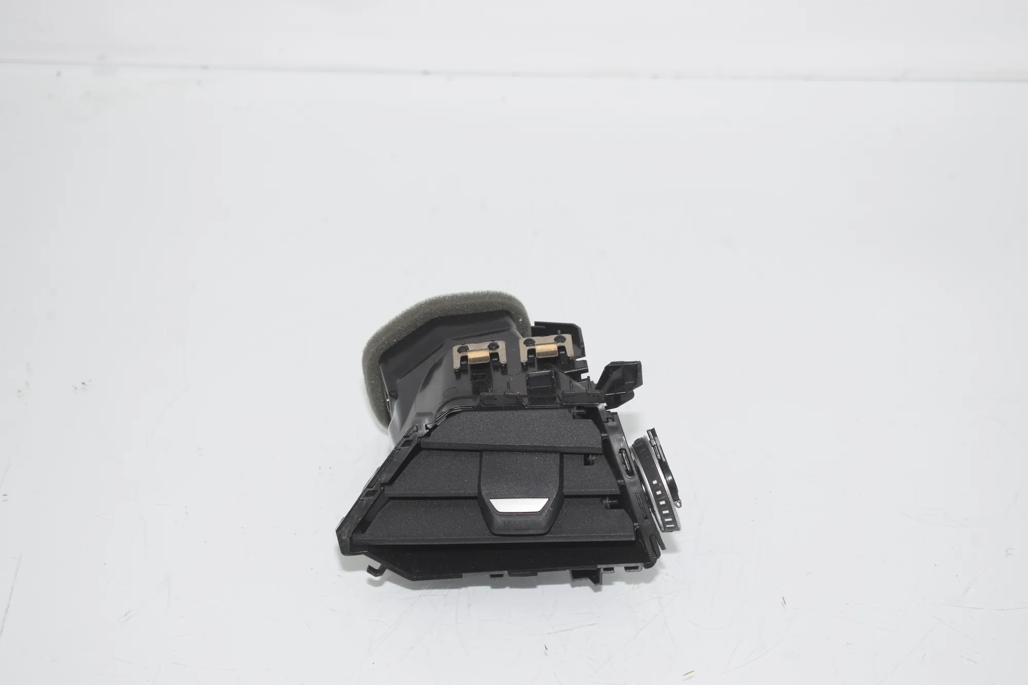 Dashboard Air Vents – OEM 6805563 · BMW 3 (G20, G80, G28) M3 Competition BMW 3 (G20, G80, G28) M3 Competition M3 G80 2020
