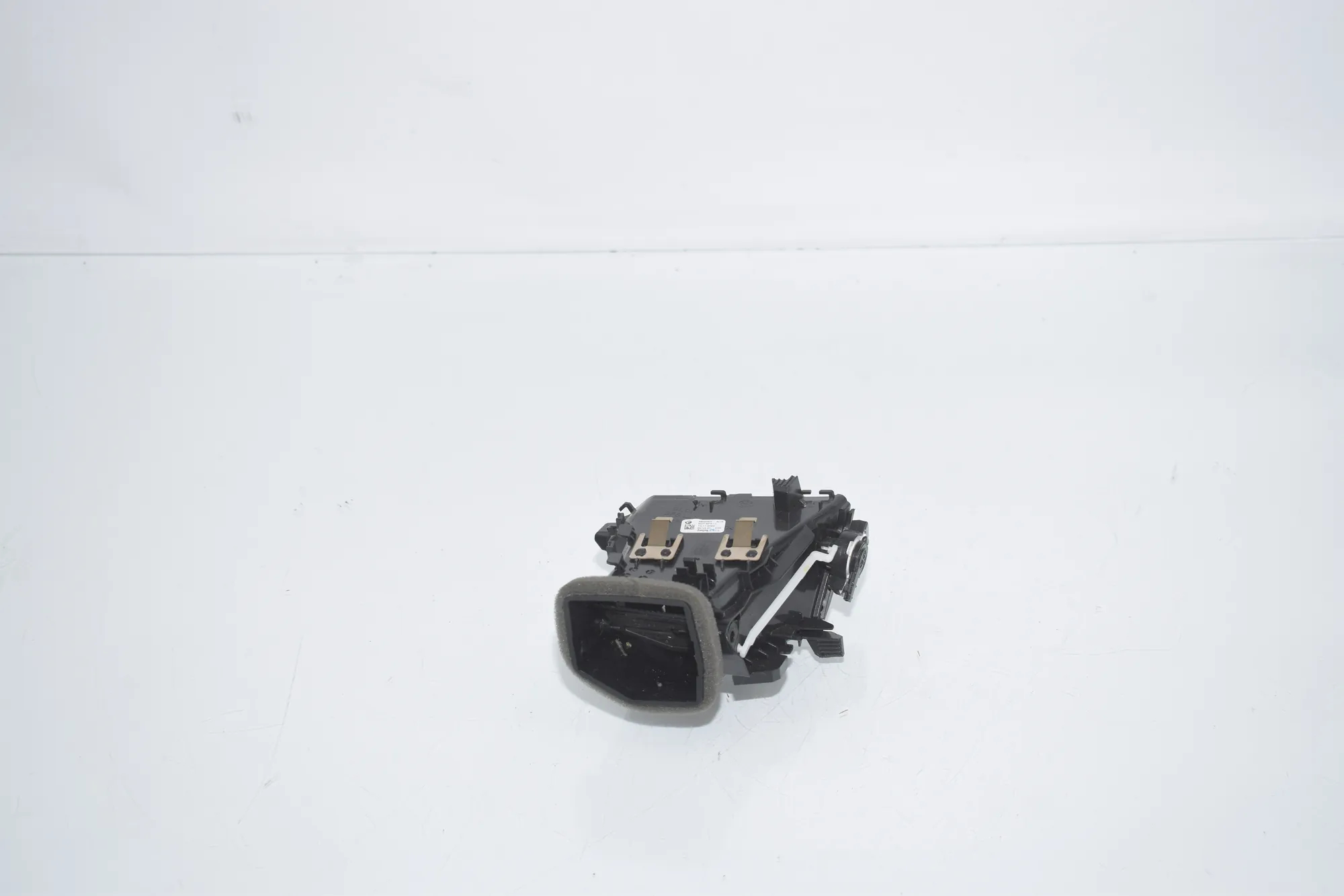 Dashboard Air Vents – OEM 6805563 · BMW 3 (G20, G80, G28) M3 Competition BMW 3 (G20, G80, G28) M3 Competition M3 G80 2020 – 3