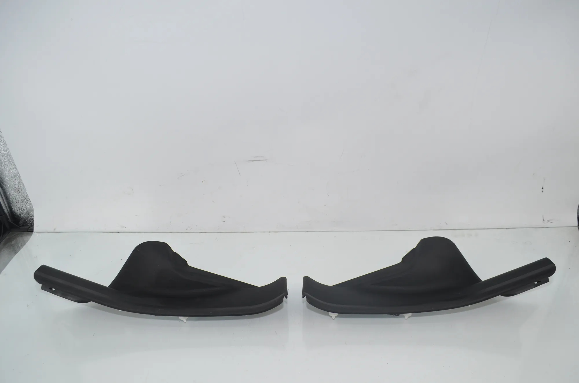 Rear Right Interior Step Trim – OEM 7446424 · BMW 3 Touring (G21) BMW 3 Touring (G21) 320 d 2020