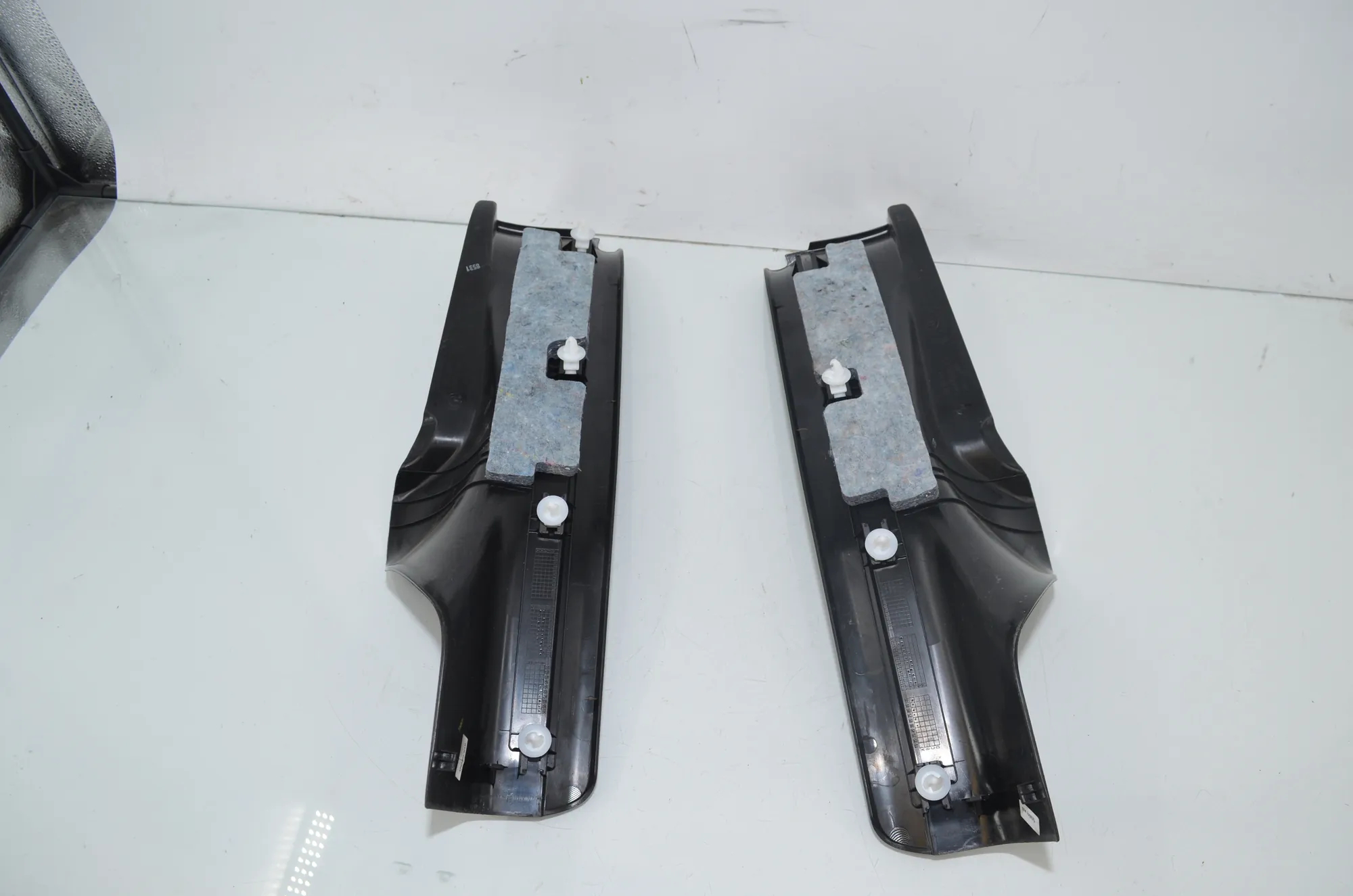 Rear Right Interior Step Trim – OEM 7446424 · BMW 3 Touring (G21) BMW 3 Touring (G21) 320 d 2020 – 4