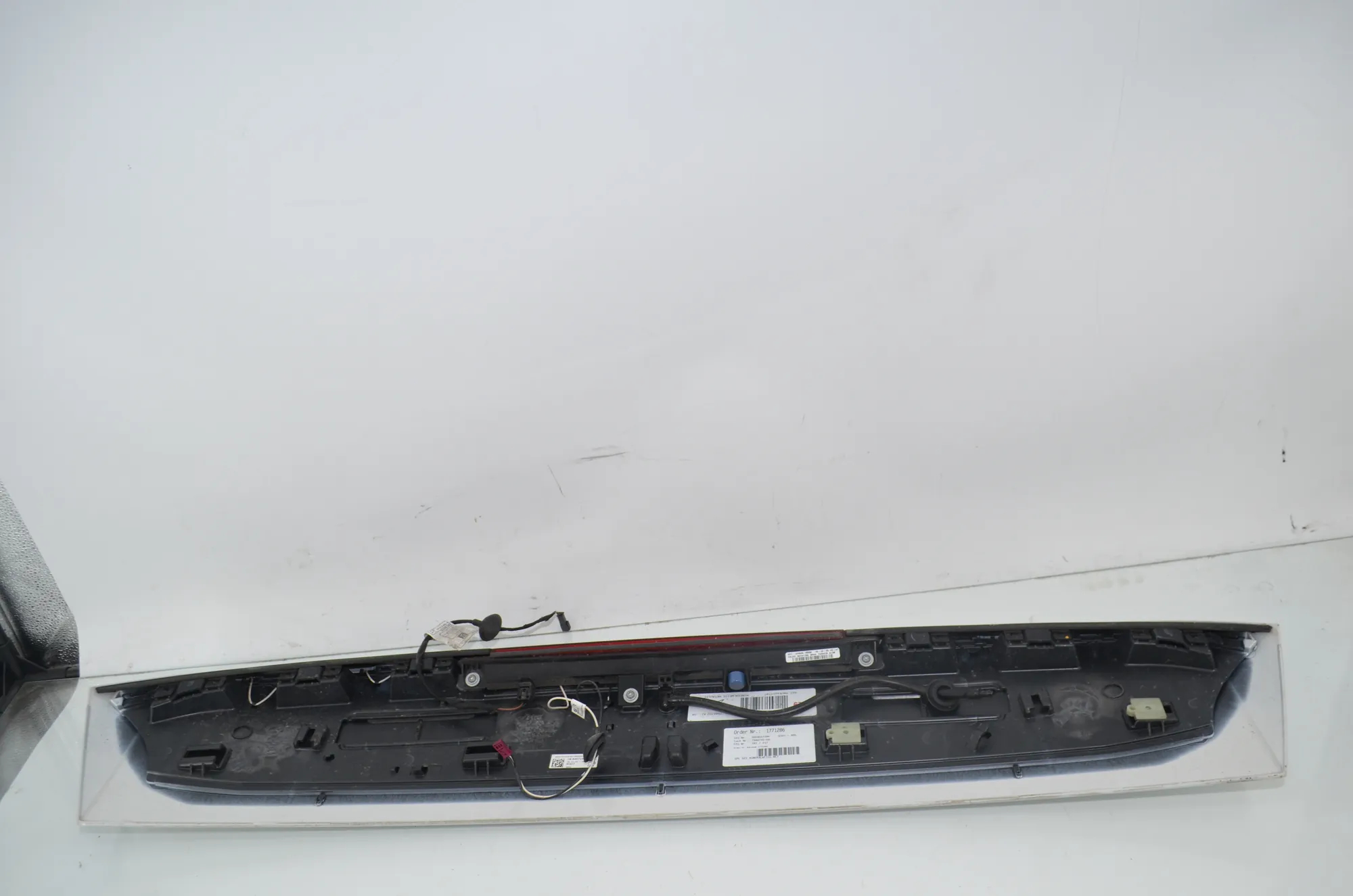 Tailgate Bootlid Spoiler – OEM 7420478 · BMW 3 Touring (G21) BMW 3 Touring (G21) 320 d 2020 – 2
