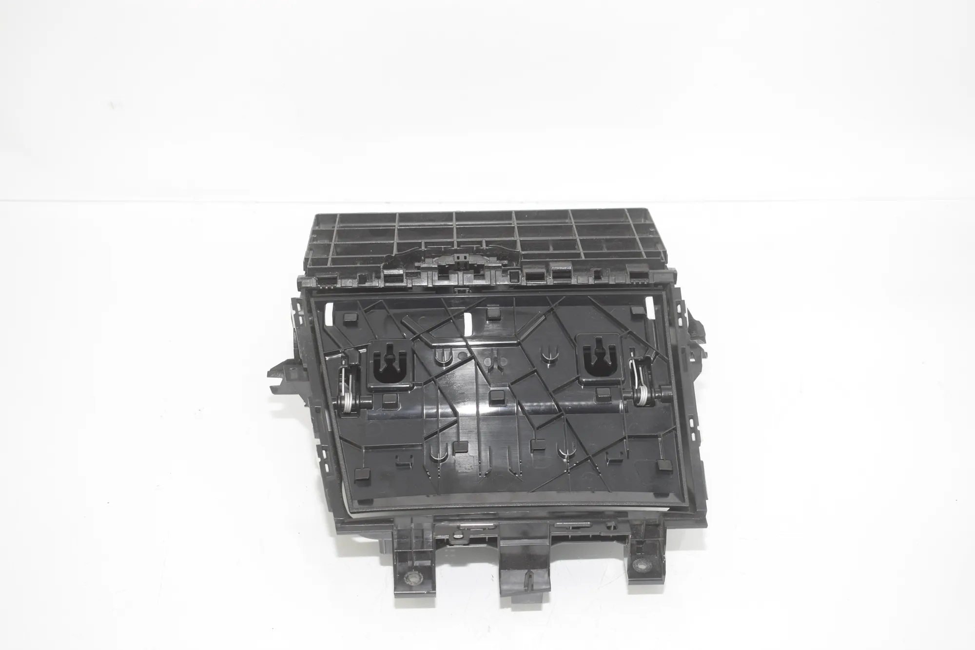 Cup Holder – OEM 6806788 · BMW 3 Touring (G21) BMW 3 Touring (G21) 320 d 2019