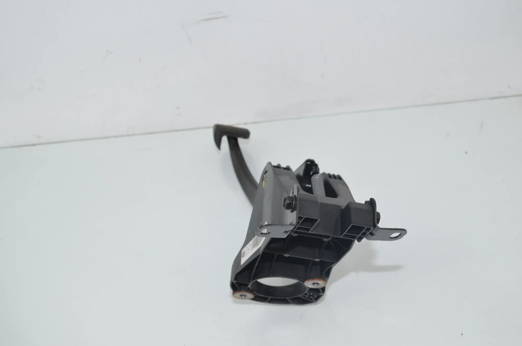 Brake Pedal – OEM 6799925 · BMW i3 (I01) Electric 2014 – 3