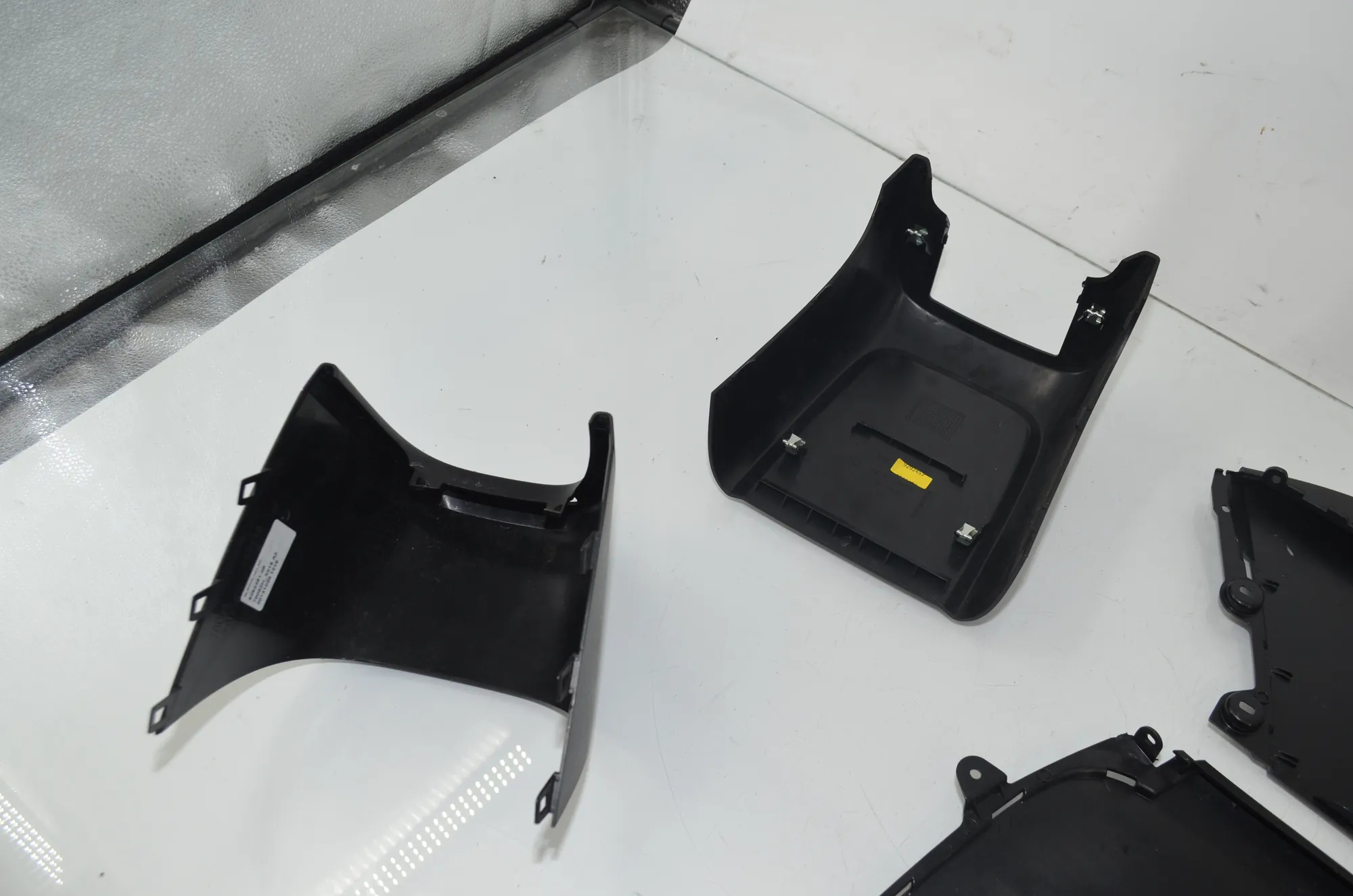 Center Console Trim – OEM 9292461 · BMW i3 (I01) Electric 2014 – 5