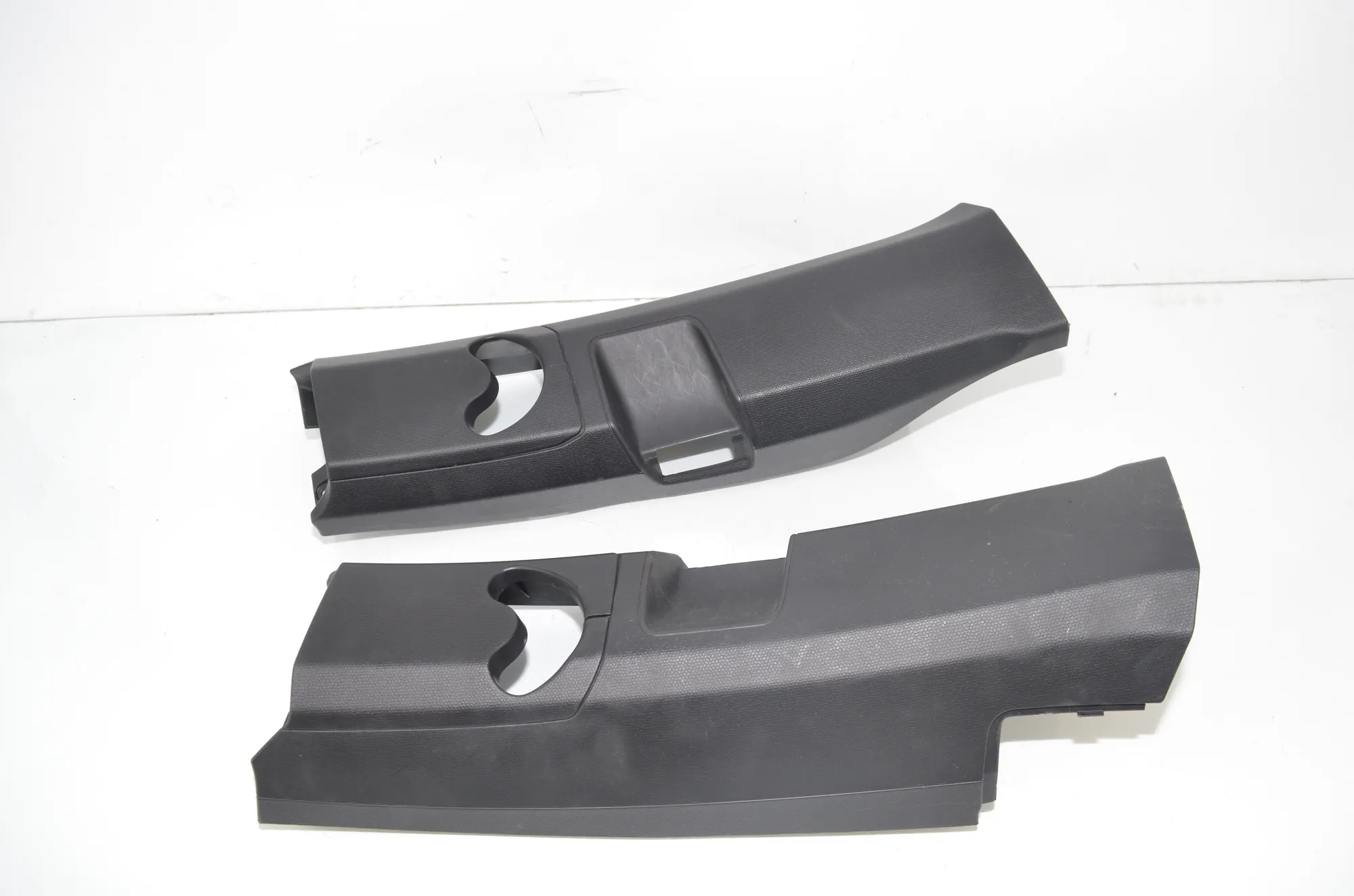 Left Side B Pillar Trim – OEM 7287936 · BMW i3 (I01) Electric 2014 – 2