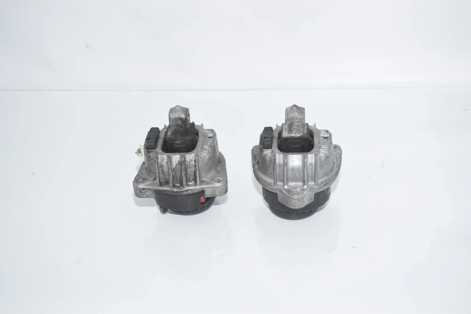 Left Side Engine Mount – OEM 6860233 · BMW 5 Touring (F11) M 550 d xDrive 2016