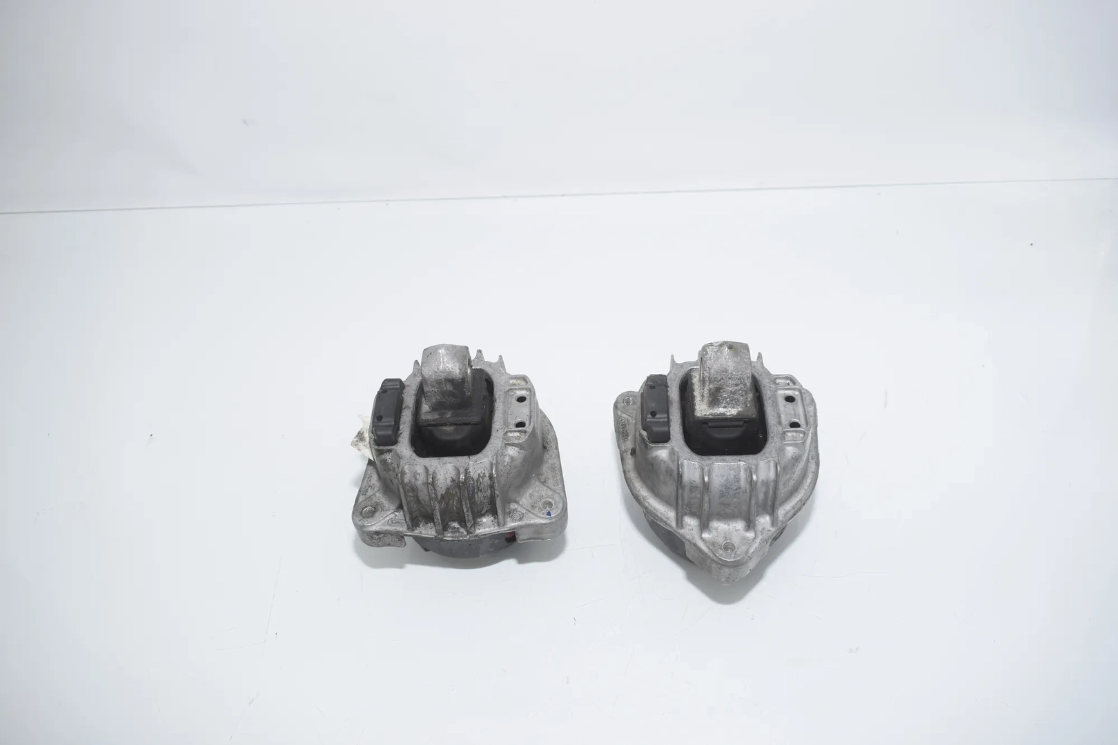 Left Side Engine Mount – OEM 6860233 · BMW 5 Touring (F11) M 550 d xDrive 2016 – 2
