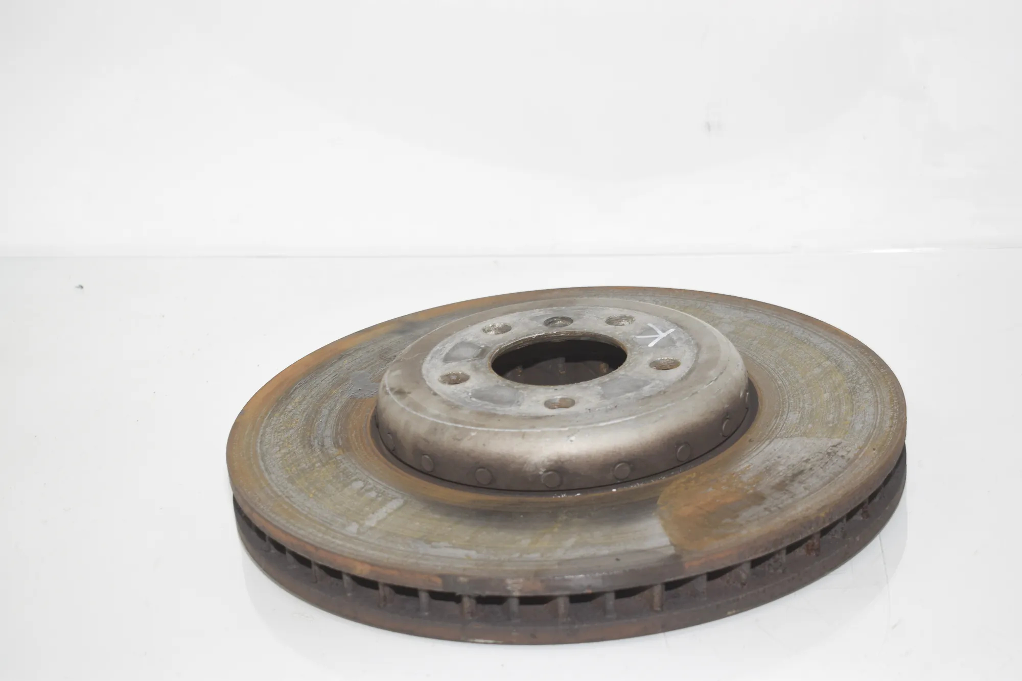 Front Left Brake Disc – OEM 6894383 · BMW 5 Touring (F11) M 550 d xDrive 2016 – 3