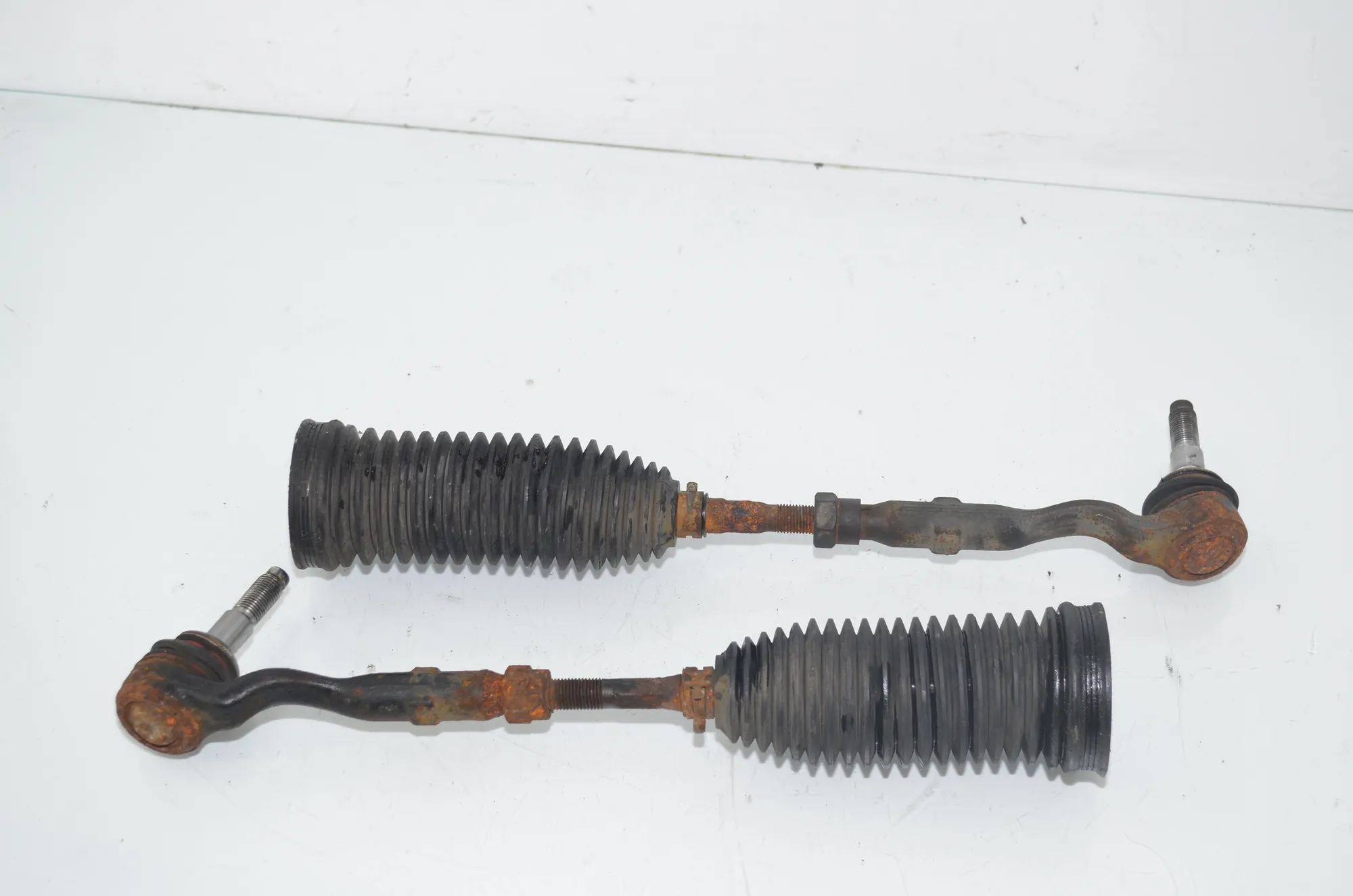 Left Side Steering Tie Rod – OEM 6784716 · BMW 5 Touring (F11) M 550 d xDrive 2016 – 4