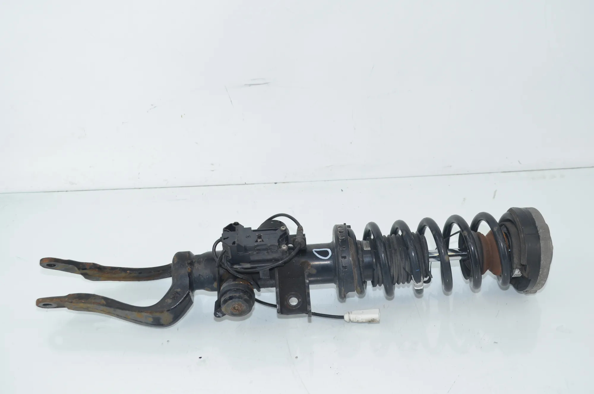 Front Right Shock Absorber – OEM 6856984 · BMW 5 Touring (F11) M 550 d xDrive 2016