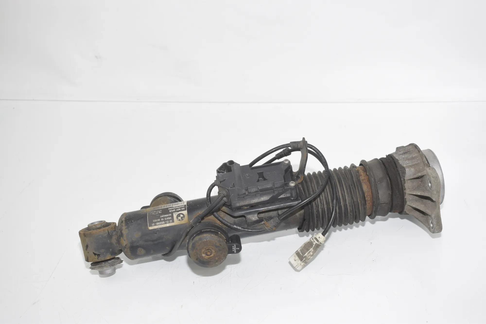 Rear Right Shock Absorber – OEM 6856988 · BMW 5 Touring (F11) M 550 d xDrive 2016 – 3