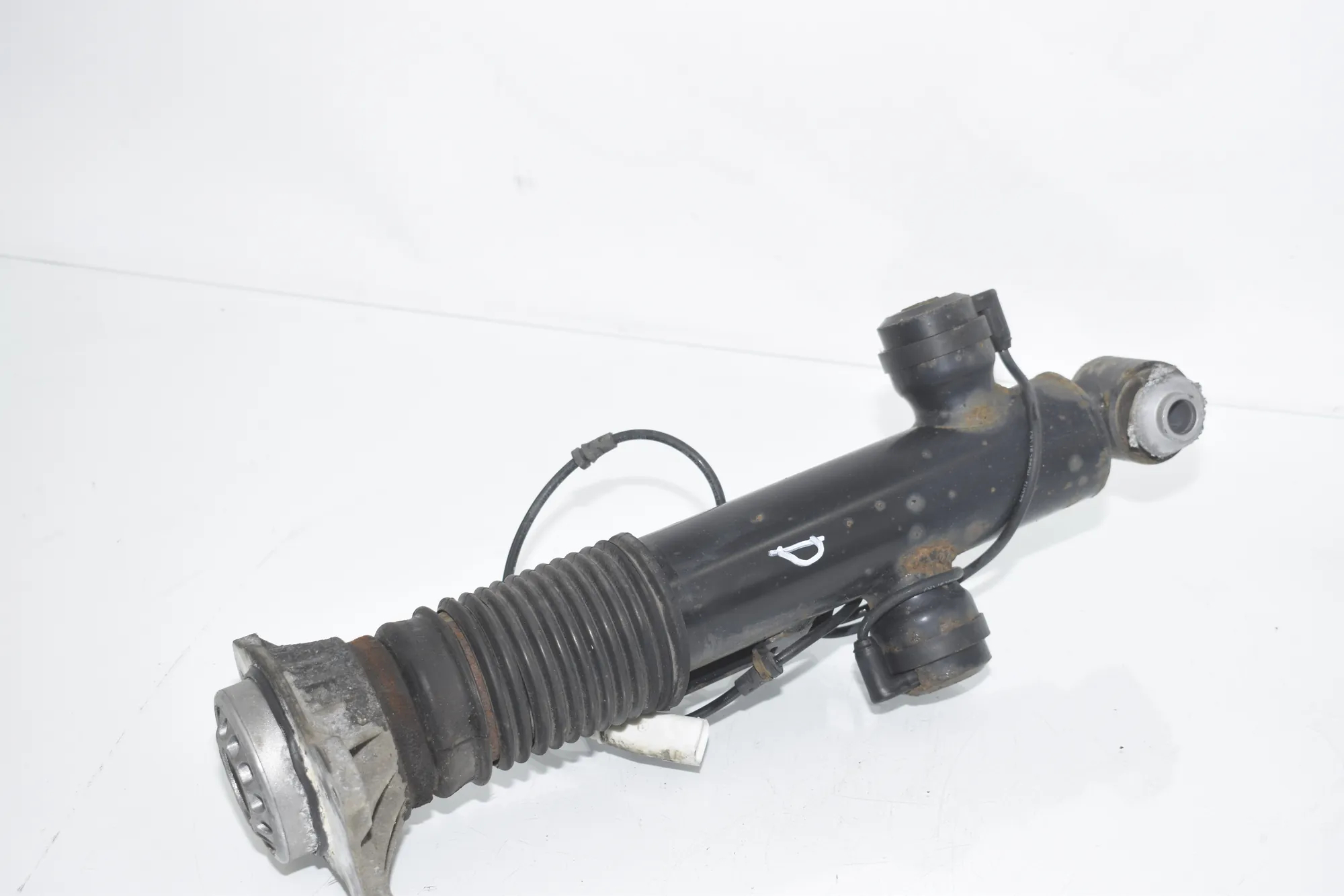 Rear Right Shock Absorber – OEM 6856988 · BMW 5 Touring (F11) M 550 d xDrive 2016 – 4
