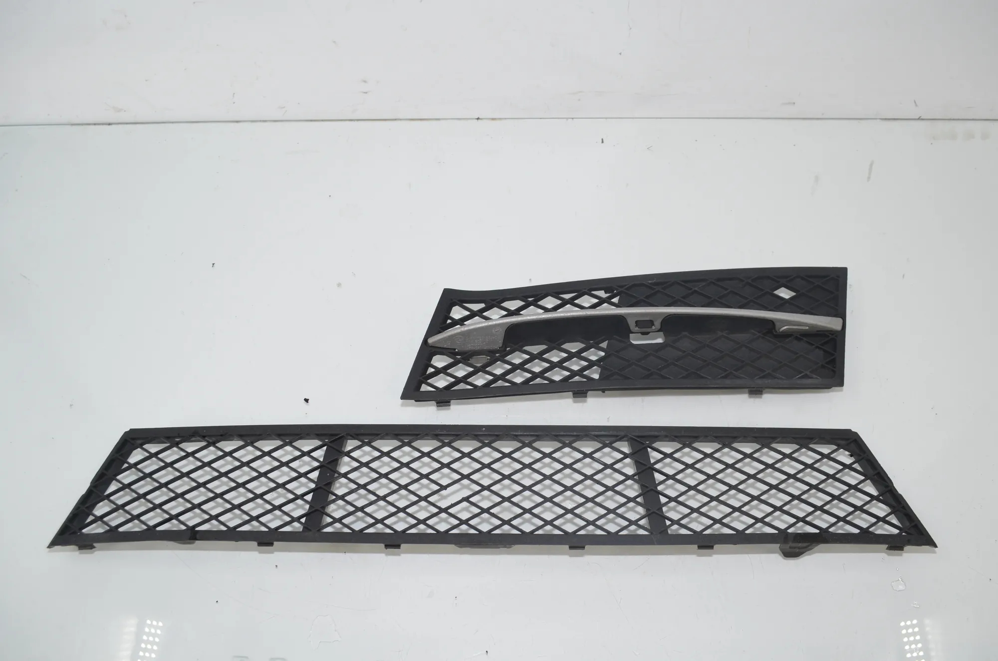 Front Bumper Lower Grill – OEM 7200699 · BMW 5 (F10) 530 d xDrive 2011 – 2