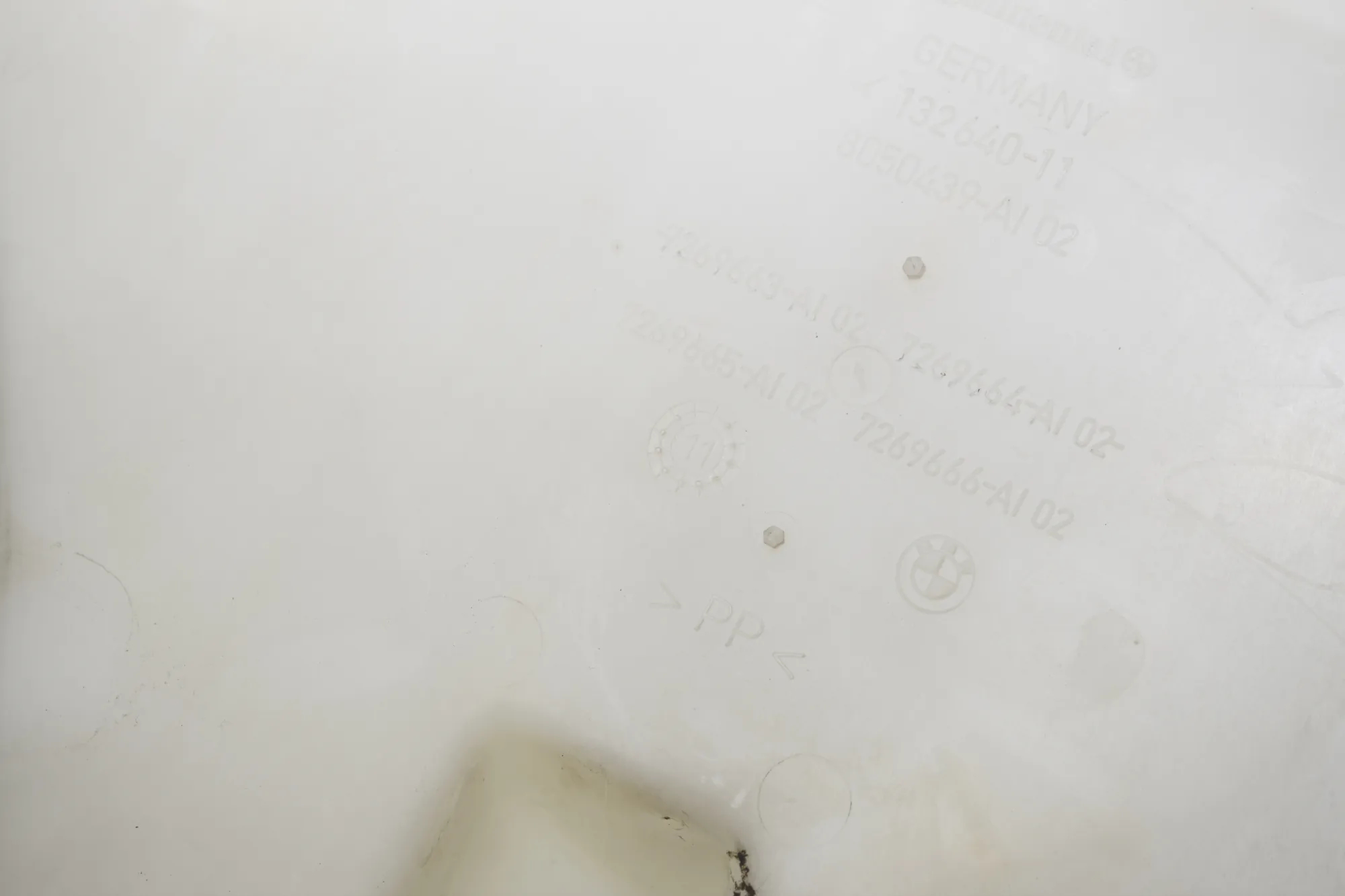 Window Washer Tank – OEM 7178747 · BMW 5 (F10) 530 d xDrive 2011 – 6