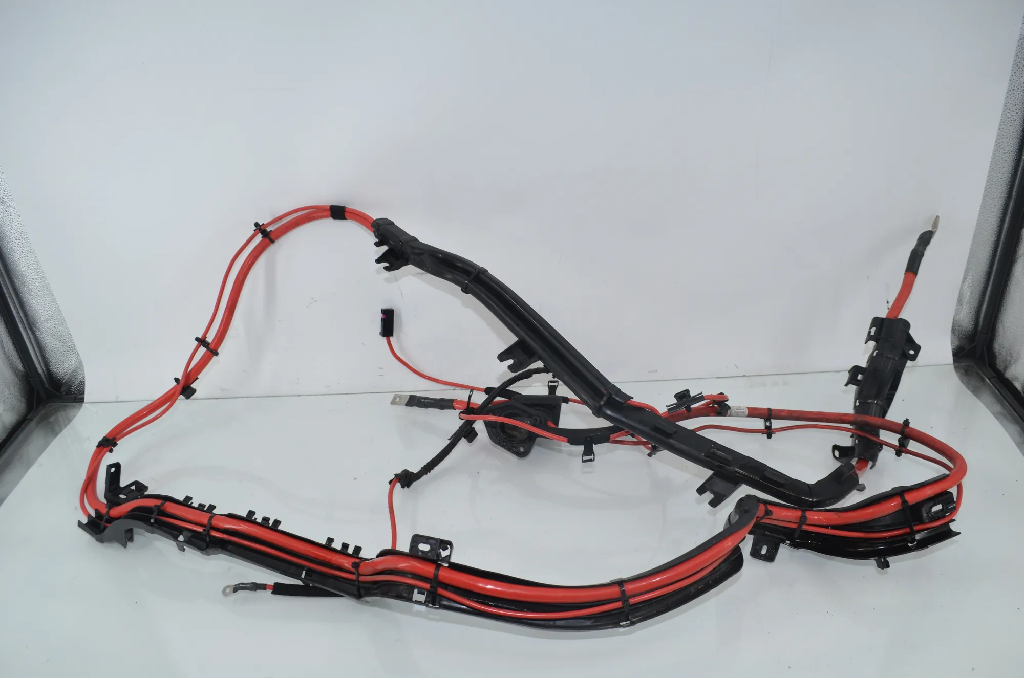 Positive Battery Cable – OEM 9381812 · BMW X6 (F16, F86) M 2017 – 3