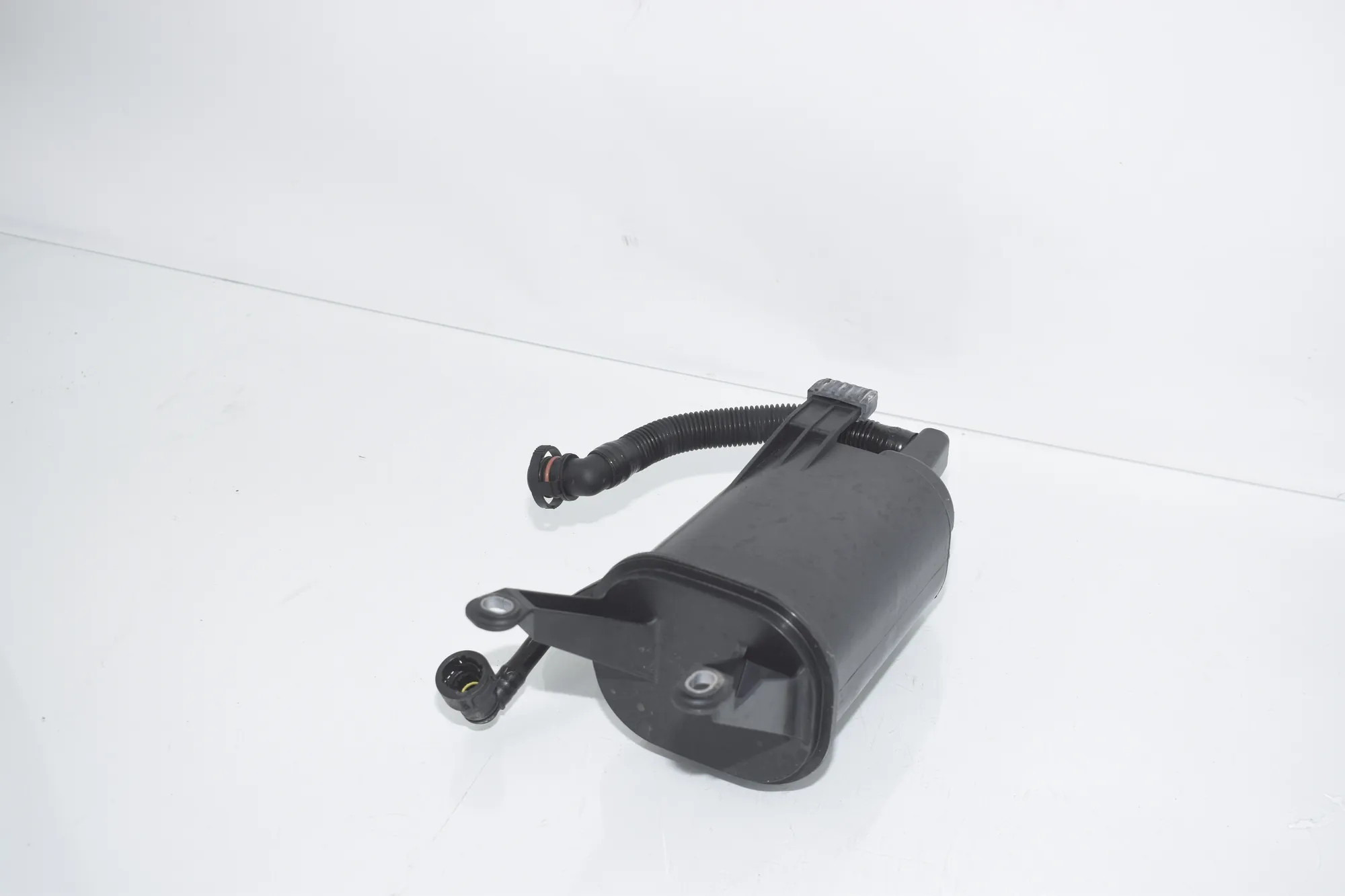 Charcoal Container Filter – OEM 7342995 · BMW X6 (F16, F86) M 2017 – 3