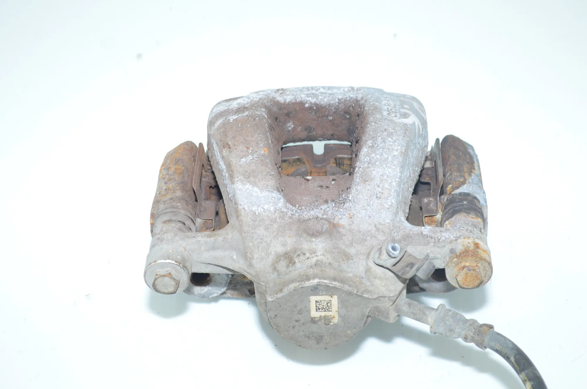 Front Left Brake Caliper – OEM 6860269 · BMW i3 (I01) Electric 2014 – 2