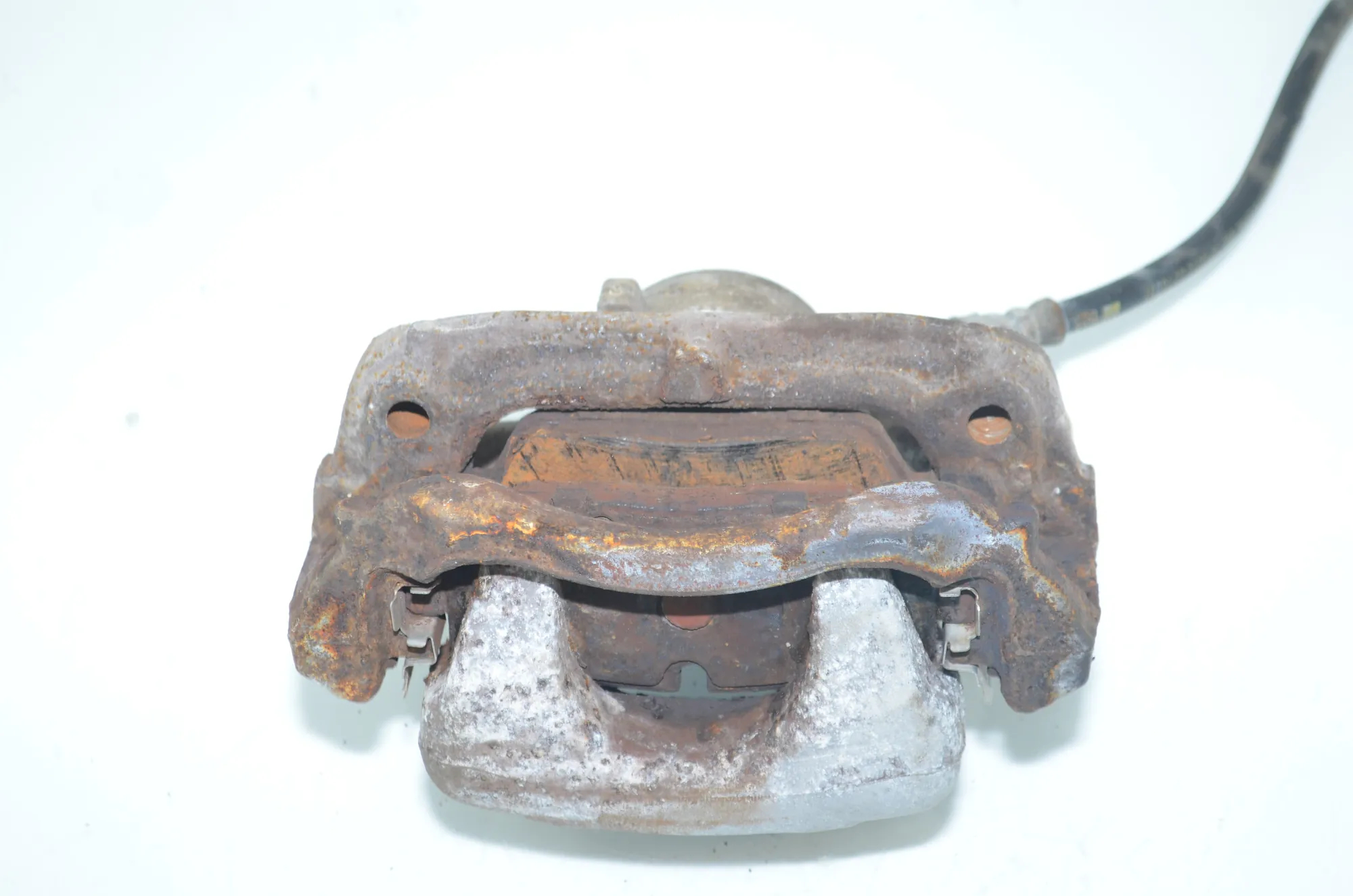 Front Left Brake Caliper – OEM 6860269 · BMW i3 (I01) Electric 2014 – 3