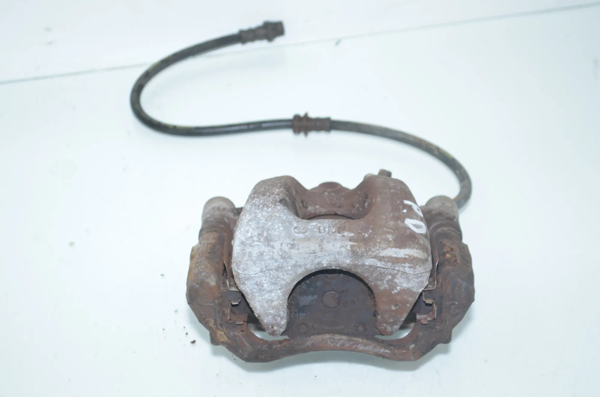 Front Right Brake Caliper – OEM 6860270 · BMW i3 (I01) Electric 2014