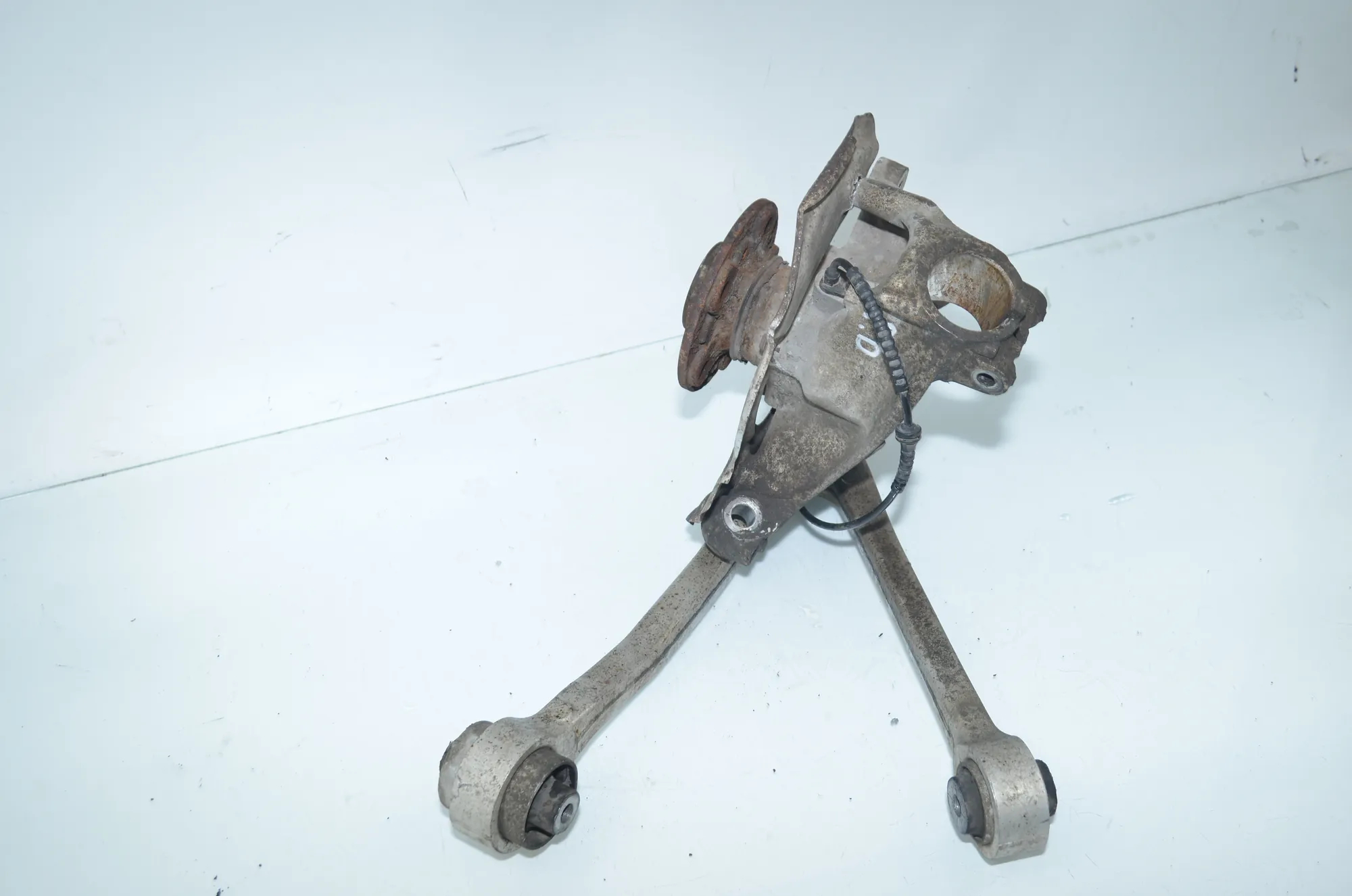 Front Right Wheel Hub – OEM 6852160 · BMW i3 (I01) Electric 2014 – 3
