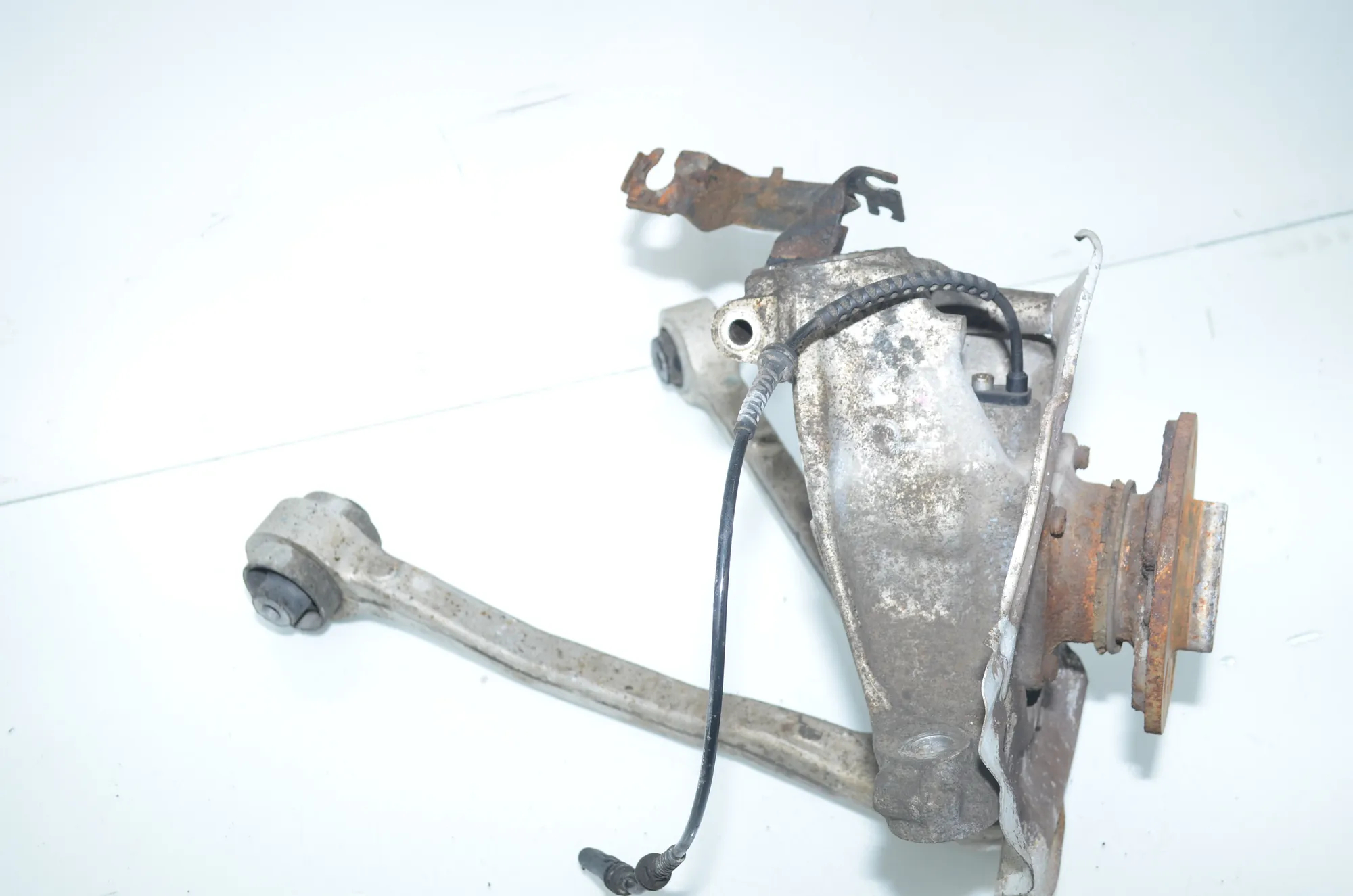 Front Left Wheel Hub – OEM 6852159 · BMW i3 (I01) Electric 2014 – 2