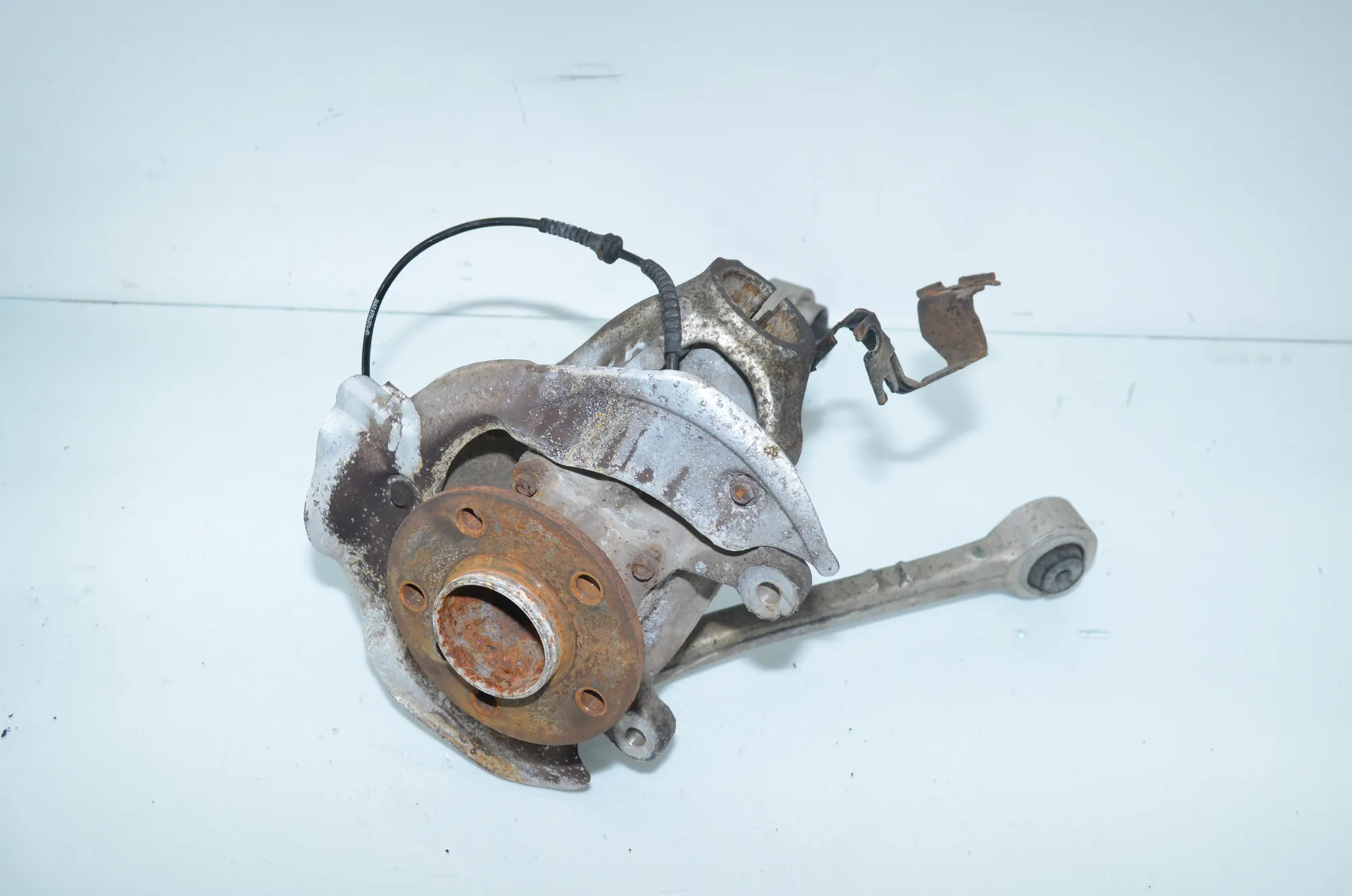 Front Left Wheel Hub – OEM 6852159 · BMW i3 (I01) Electric 2014