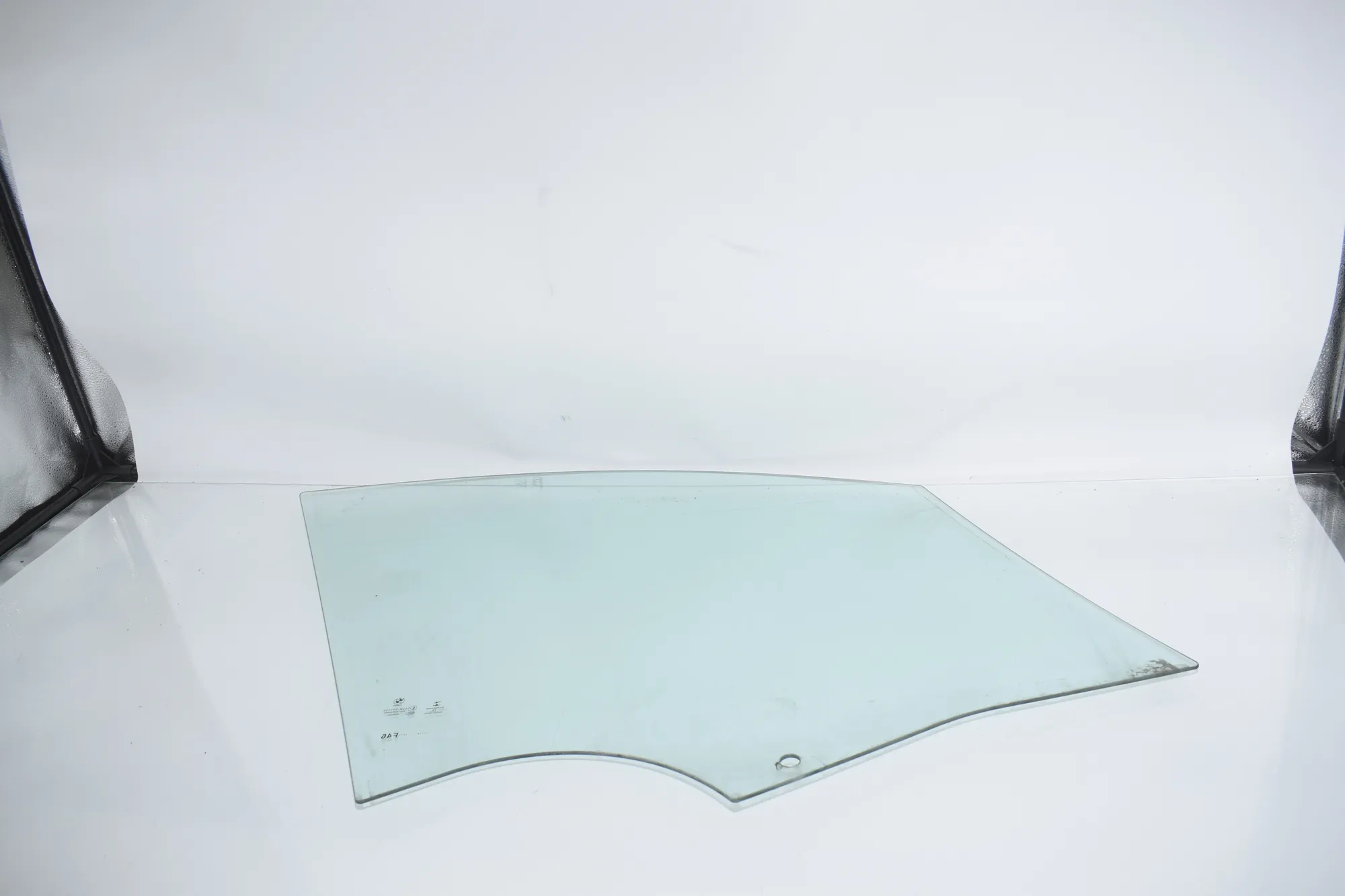 Front Left Door Window – OEM 7321059 · BMW 2 Gran Tourer (F46) 216 d 2015 – 3