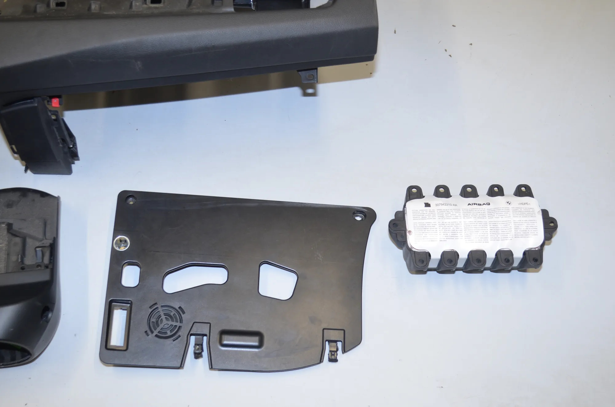 Dashboard – OEM 9378901 · BMW 2 Gran Tourer (F46) 216 d 2015 – 4