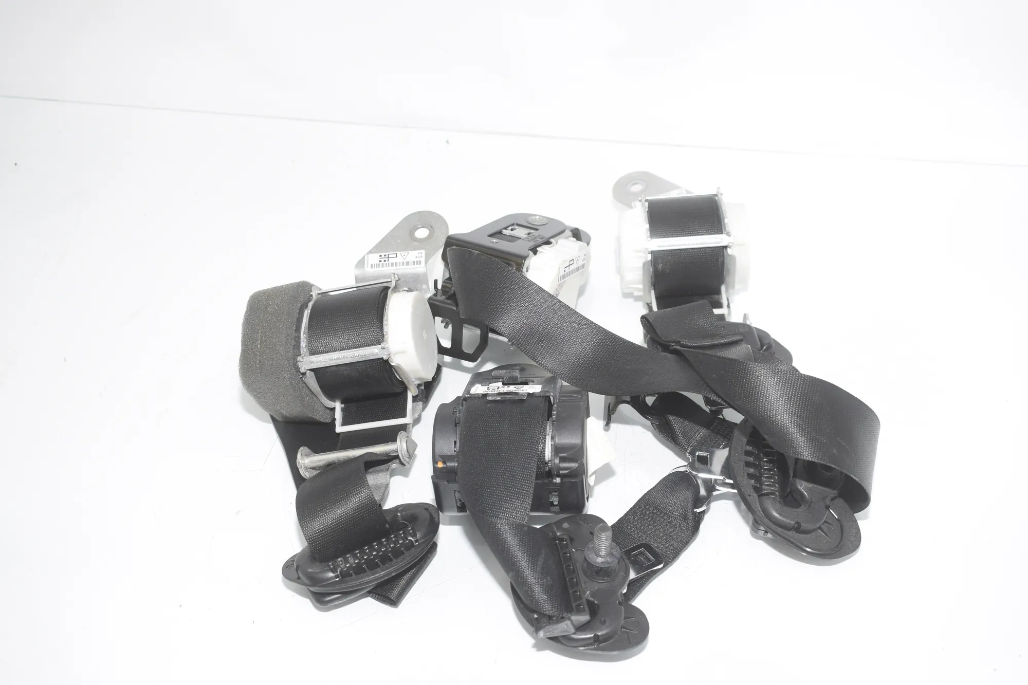 Rear Left Seatbelt – OEM 7332235 · BMW 2 Gran Tourer (F46) 216 d 2015