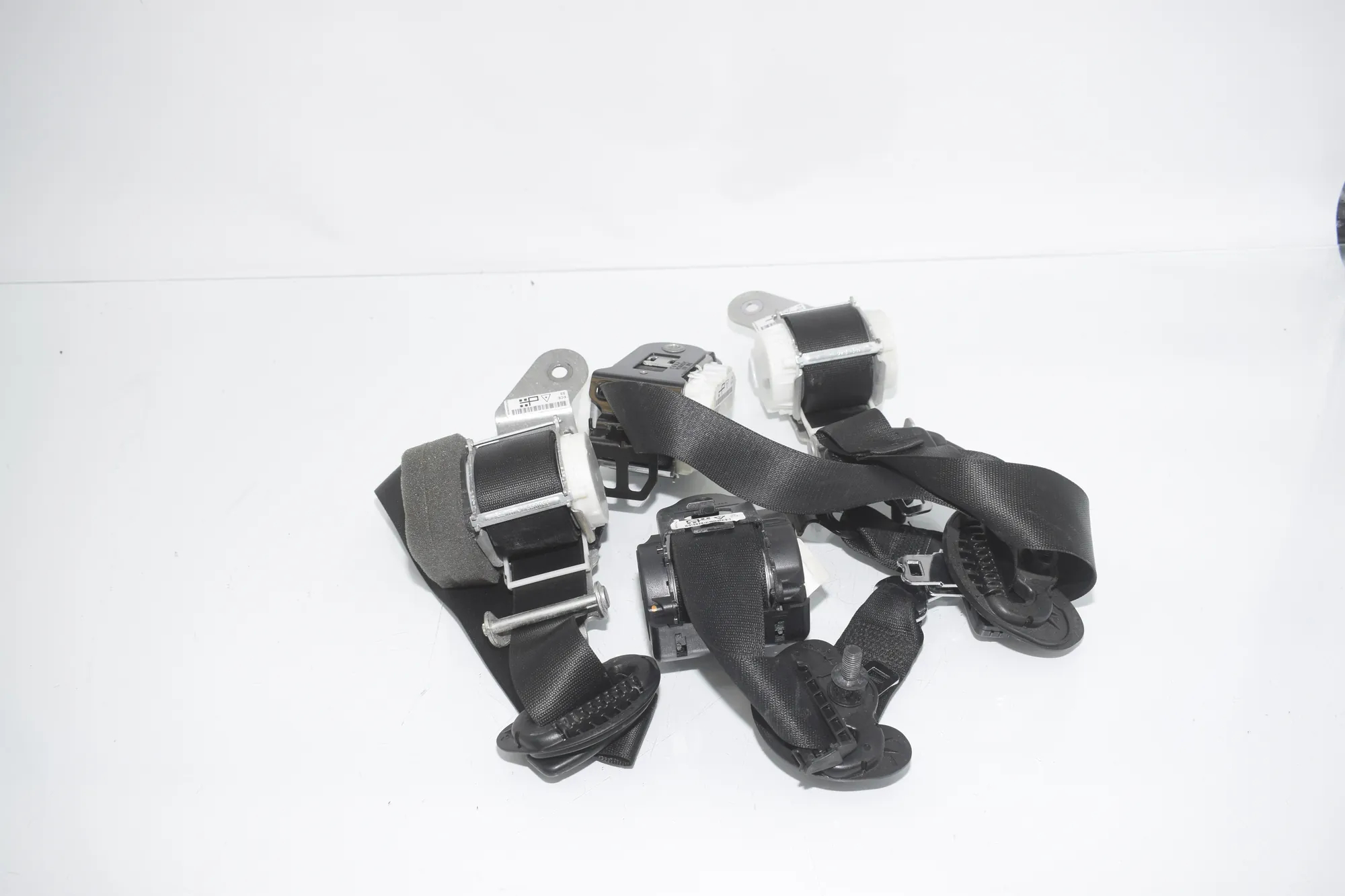 Rear Left Seatbelt – OEM 7332235 · BMW 2 Gran Tourer (F46) 216 d 2015 – 2