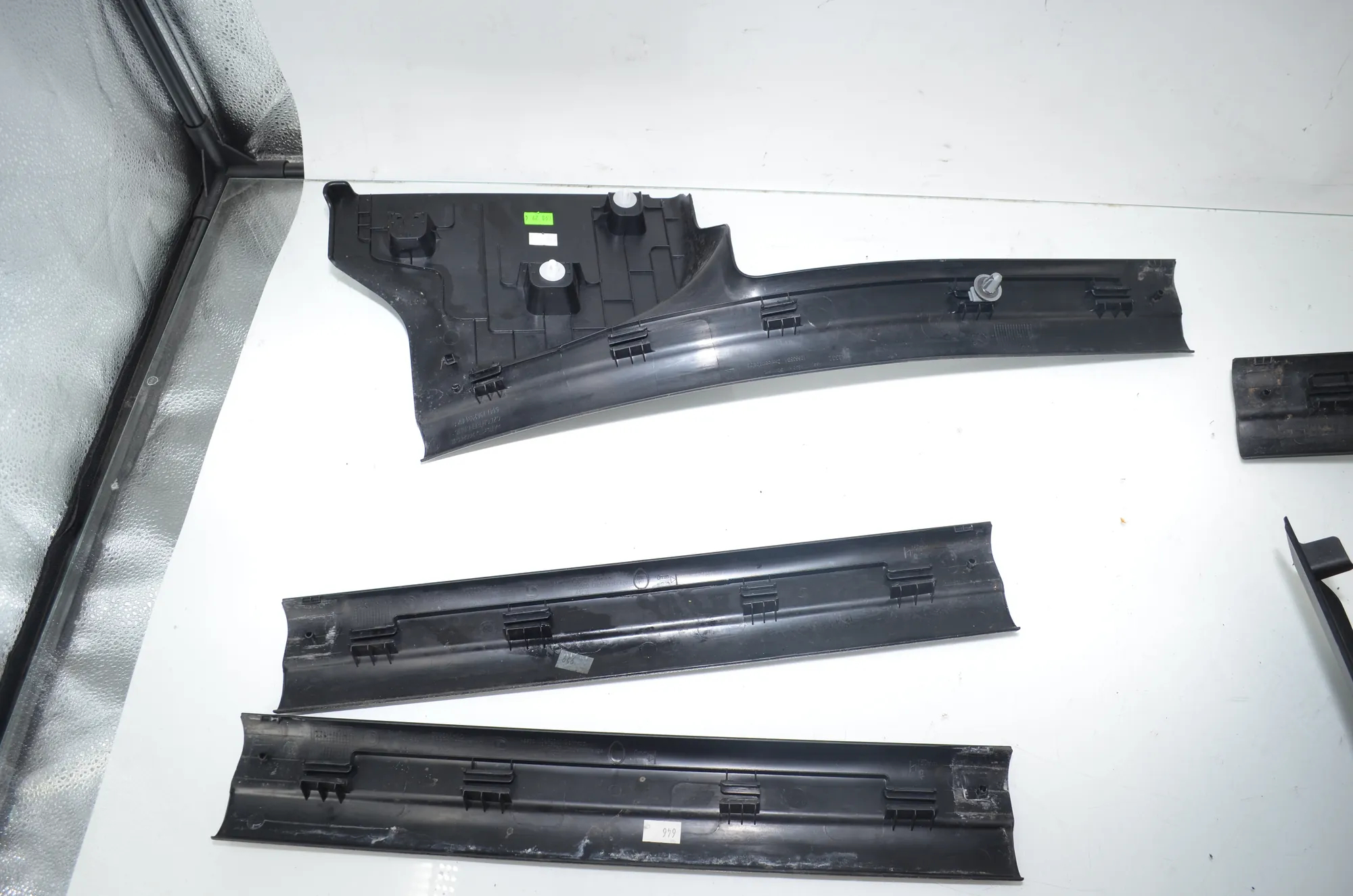 Front Right Interior Step Trim – OEM 7298814 · BMW 2 Gran Tourer (F46) 216 d 2015 – 5